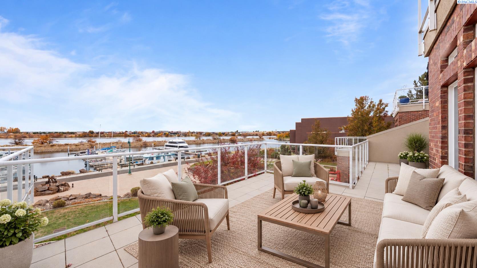 386 Columbia Point Dr #204, Richland, WA 99352