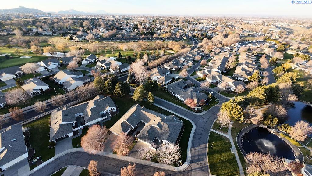 3400 S Huntington Loop, Kennewick, WA 99337