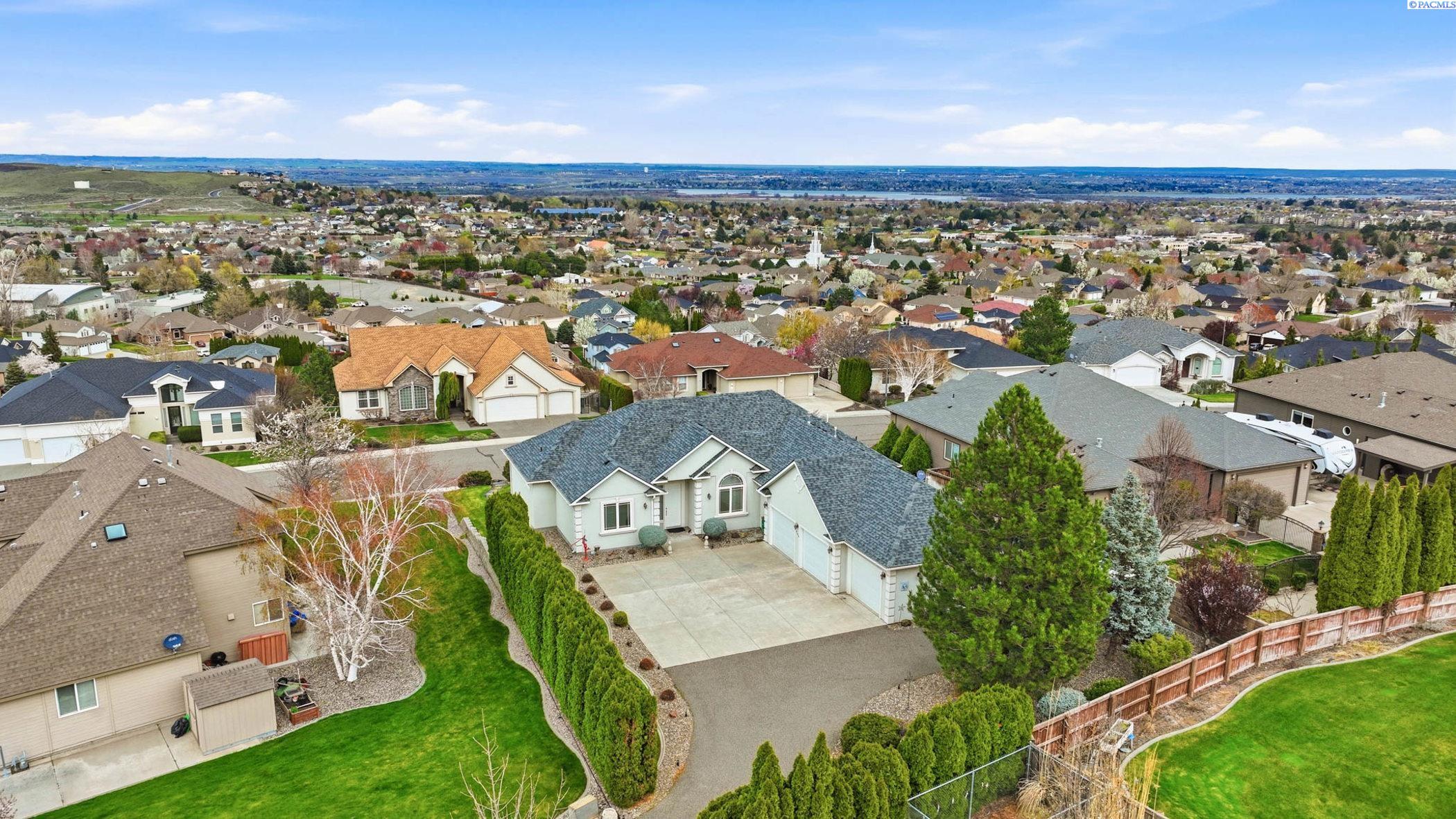 649 Clermont, Richland, WA 99352