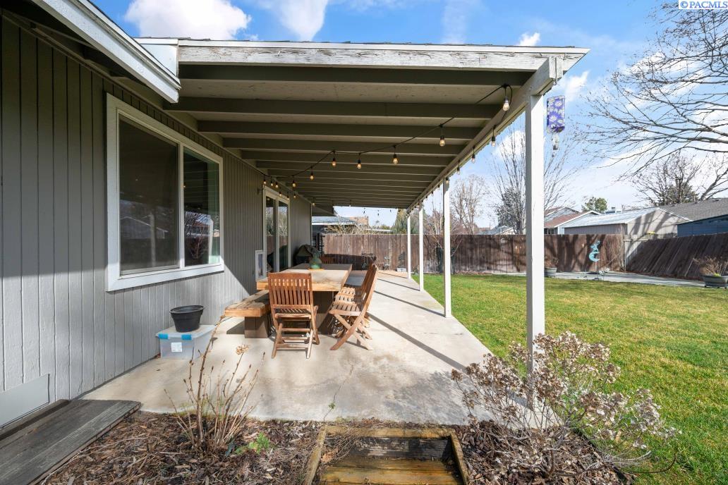 426 N Louisiana St, Kennewick, WA 99336