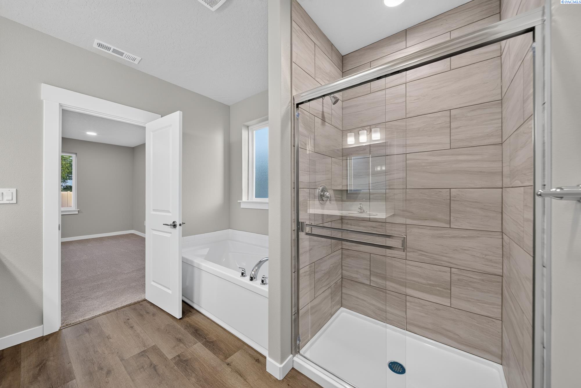 2702 Alvarado Ct, Pasco, WA 99301