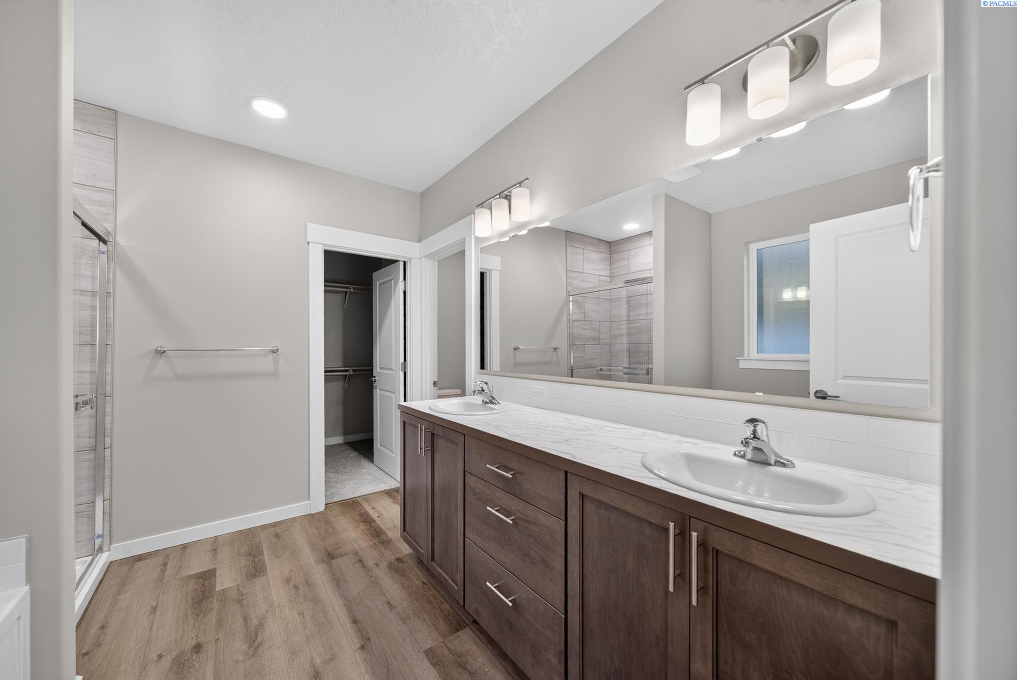 2702 Alvarado Ct, Pasco, WA 99301
