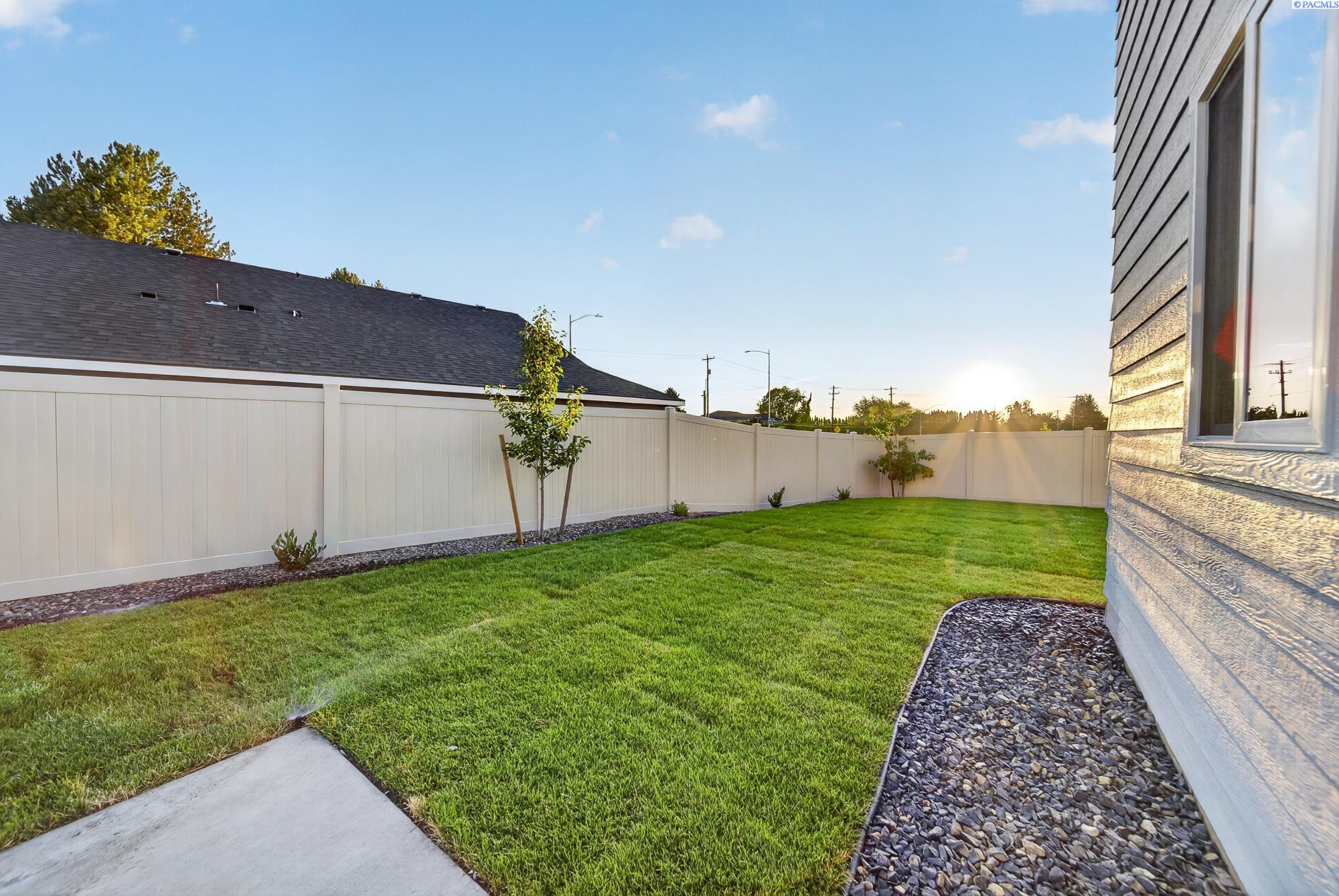 2714 Alvarado Ct, Pasco, WA 99301