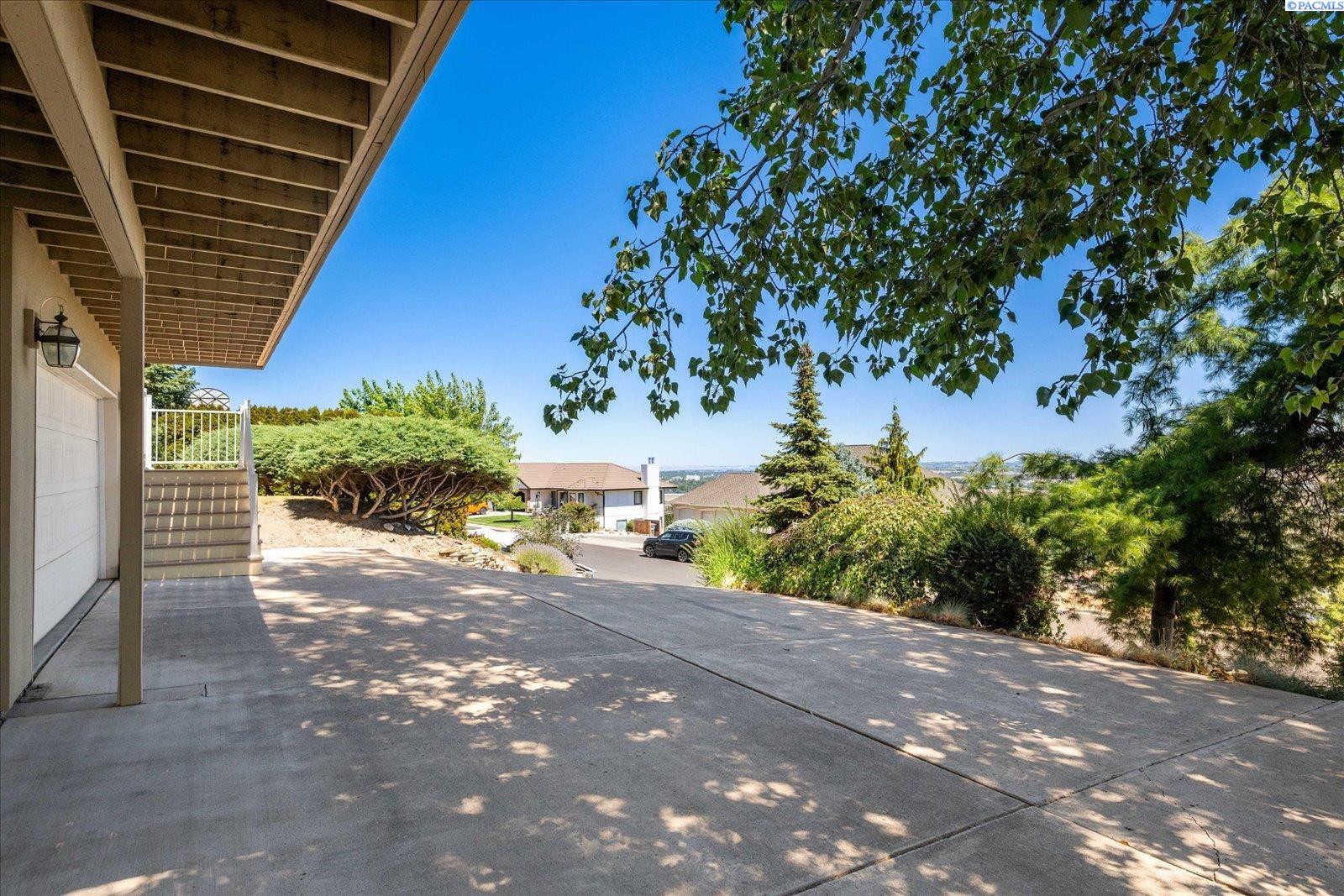 1213 Brentwood Ave, Richland, WA 99352