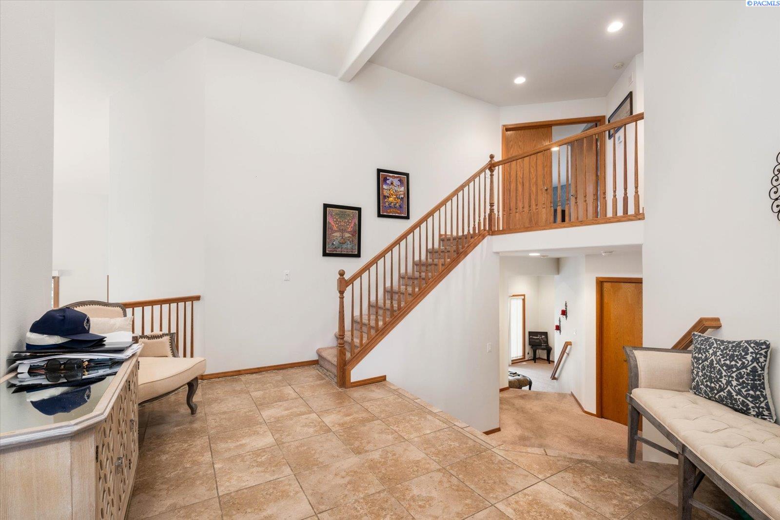 3406 W 42nd Ave, Kennewick, WA 99337