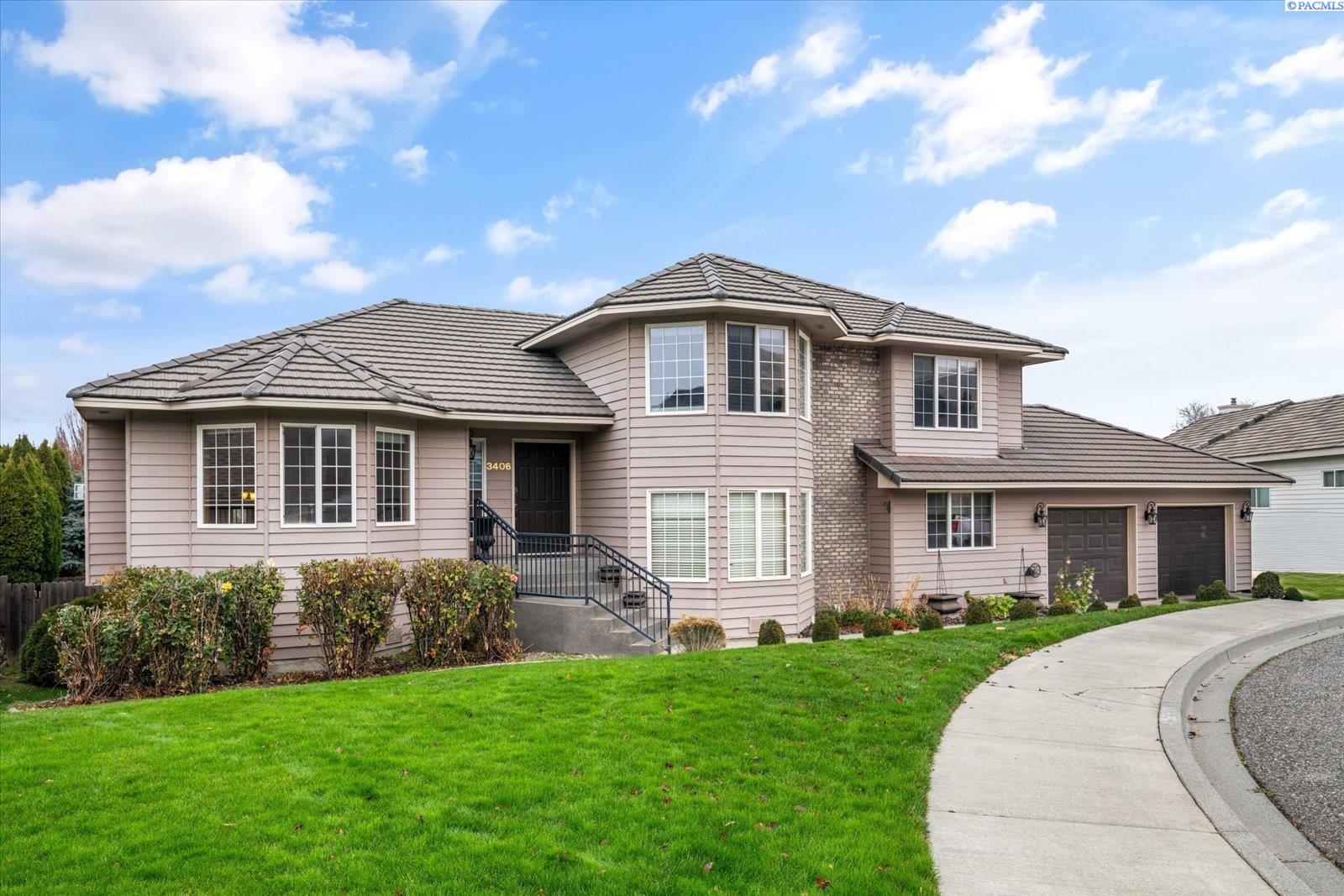 3406 W 42nd Ave, Kennewick, WA 99337