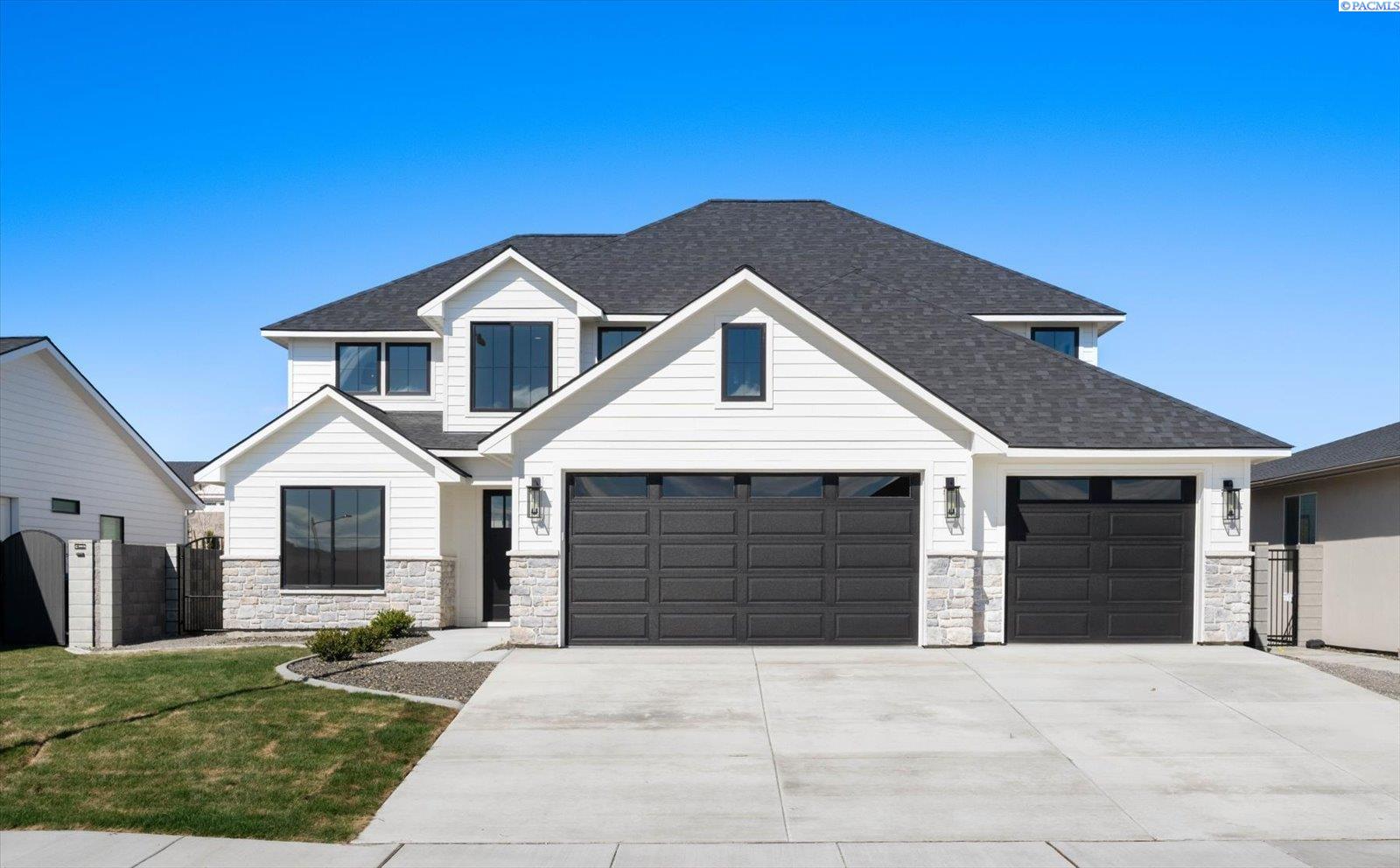 636 Lazio Way, Richland, WA 99352