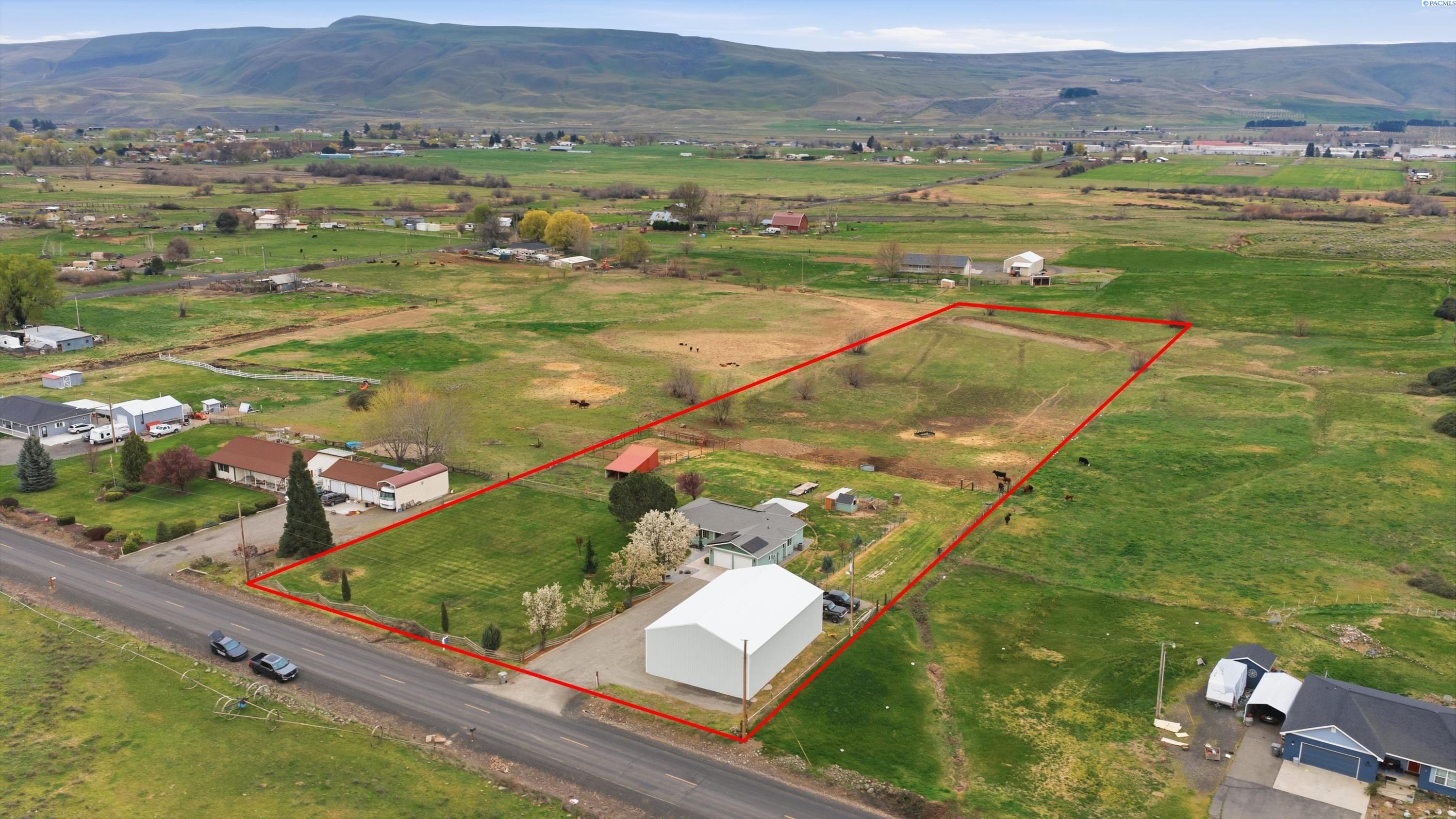 112503 W King Tull Rd, Prosser, WA 99350