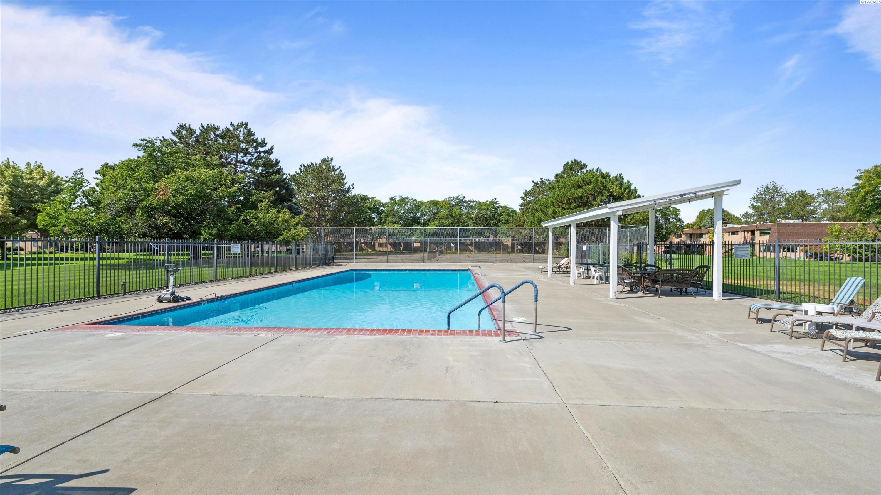 629 N Fisher St #A203, Kennewick, WA 99336