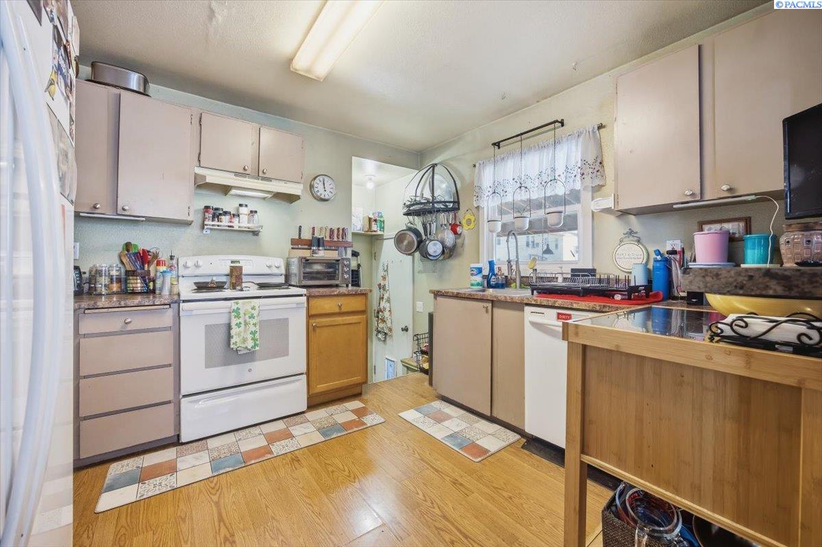 1217-1219 Mcpherson Ave, Richland, WA 99354