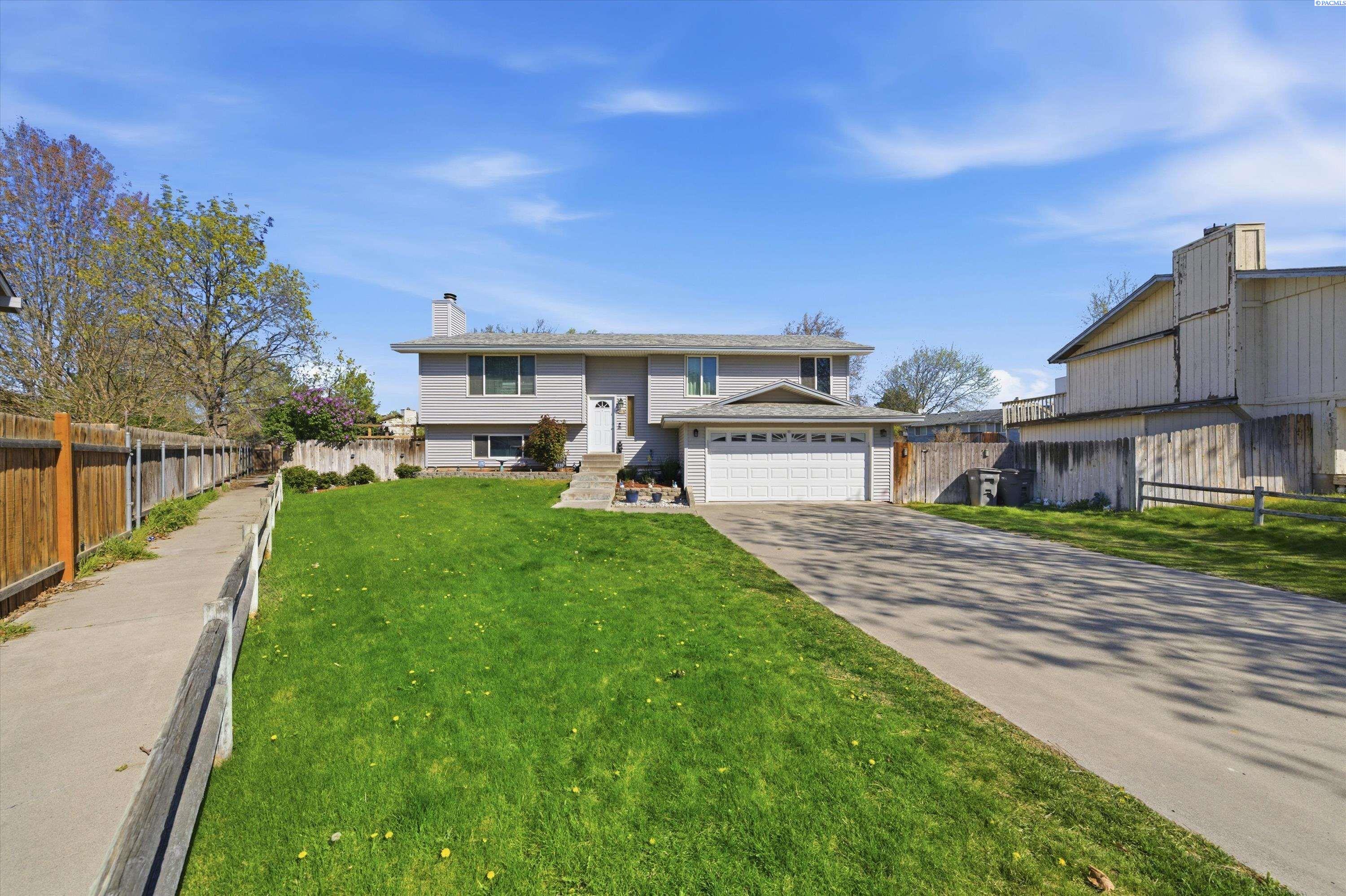8130 W Entiat Pl, Kennewick, WA 99336