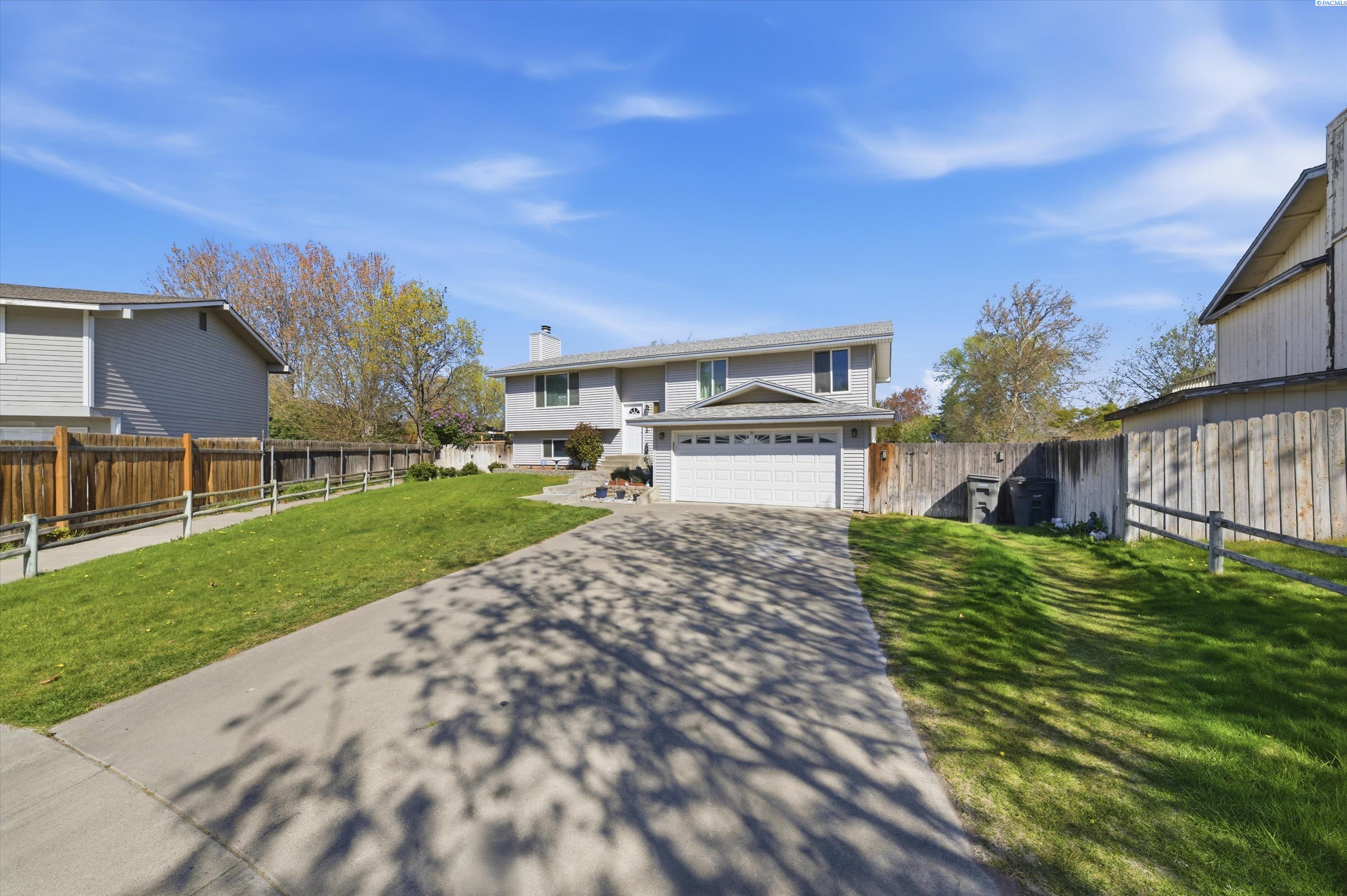 8130 W Entiat Pl, Kennewick, WA 99336