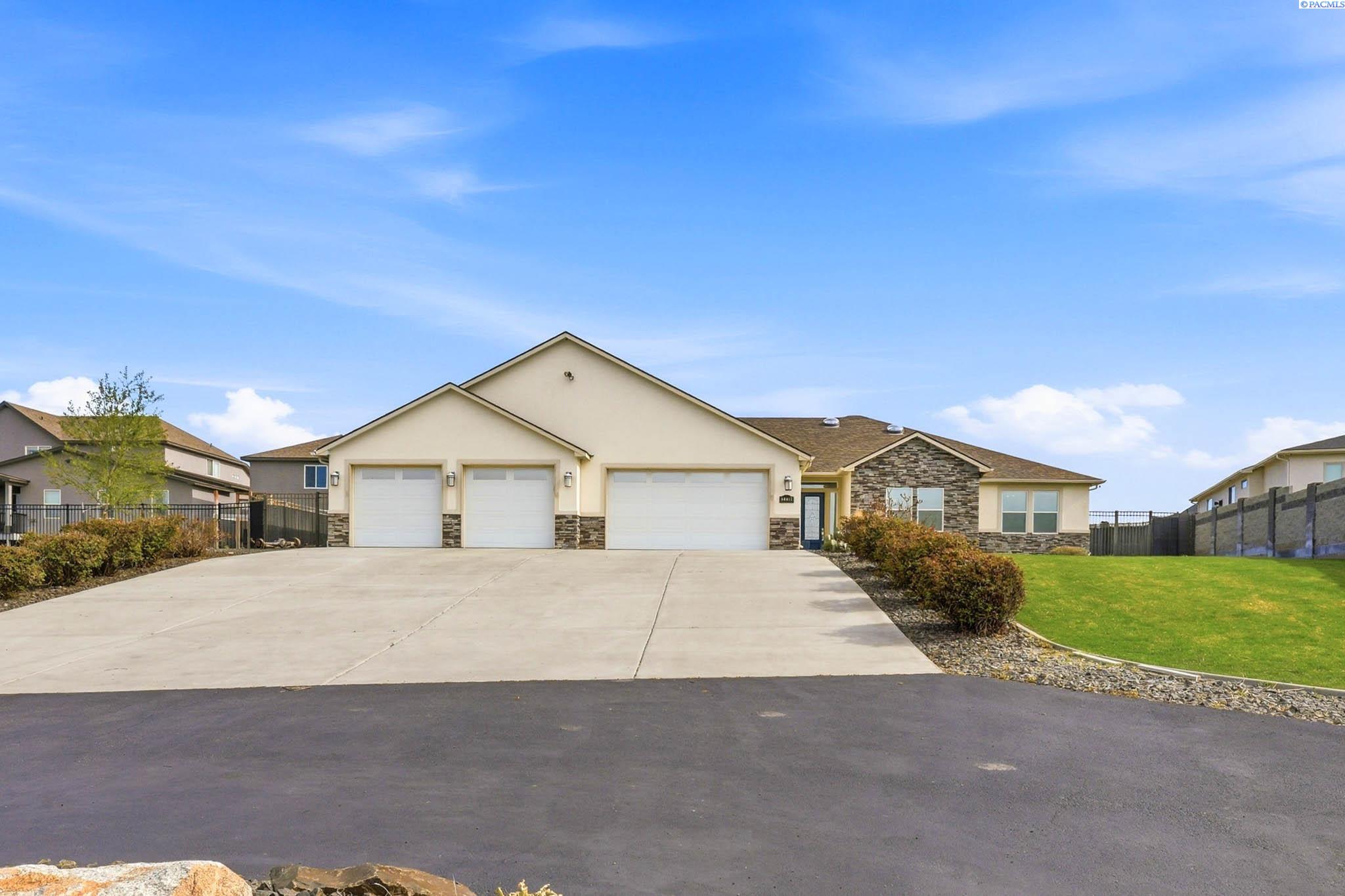 86612 Summit View Dr, Kennewick, WA 99338