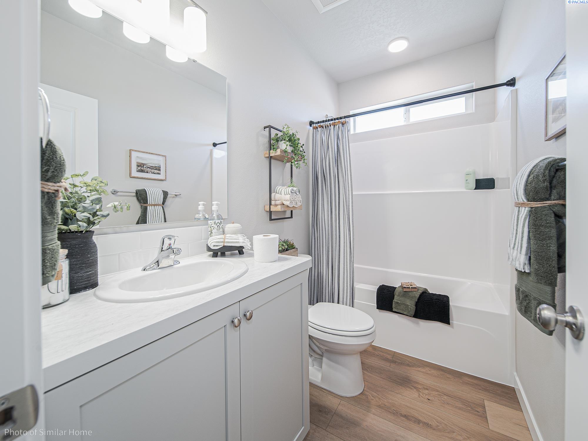 7304 W 24th Ave, Kennewick, WA 99338