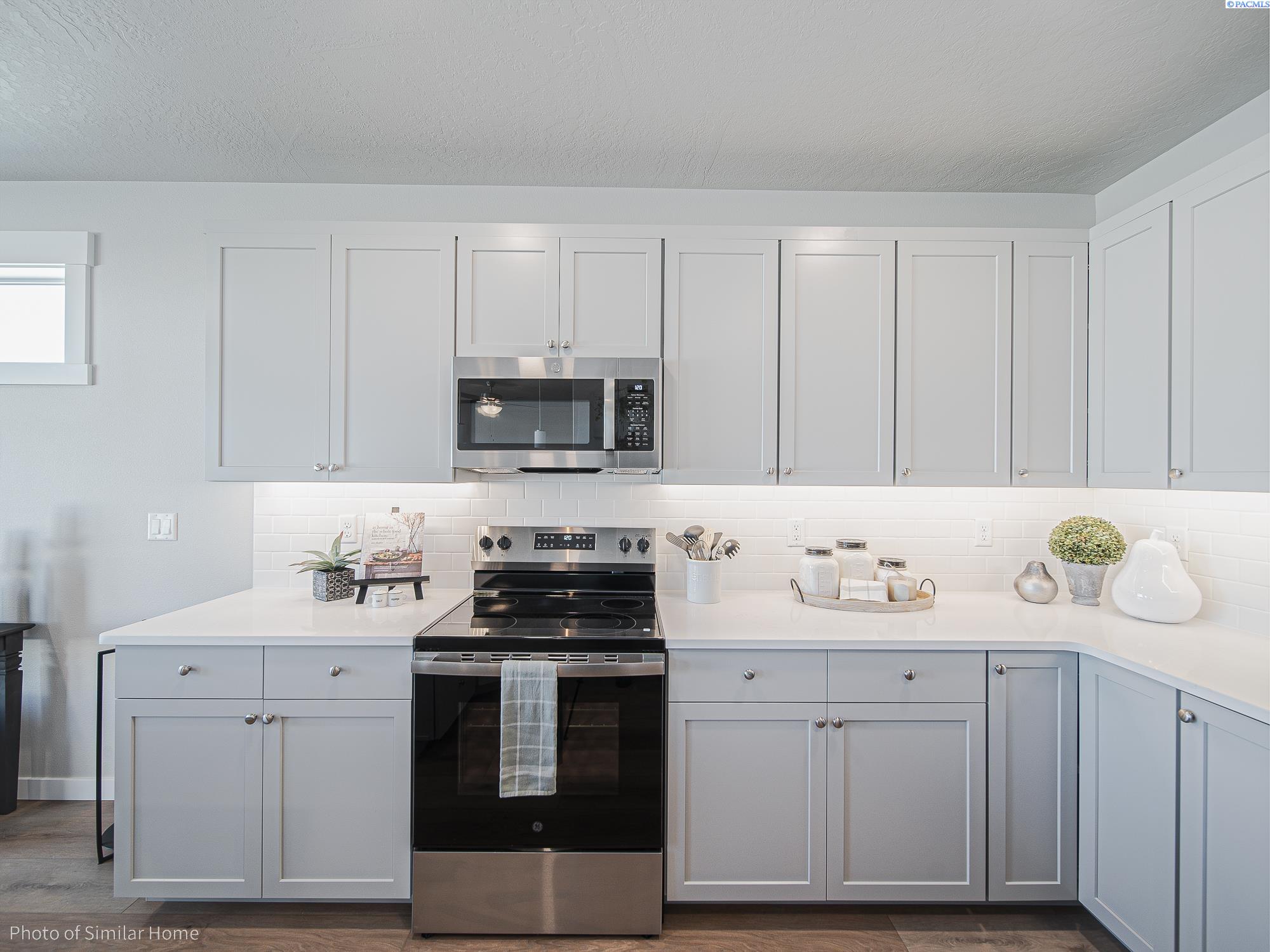 7304 W 24th Ave, Kennewick, WA 99338