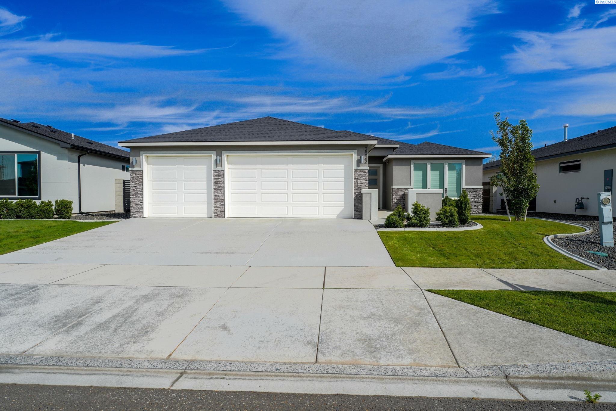 2522 Brodie Ln, Richland, WA 99352