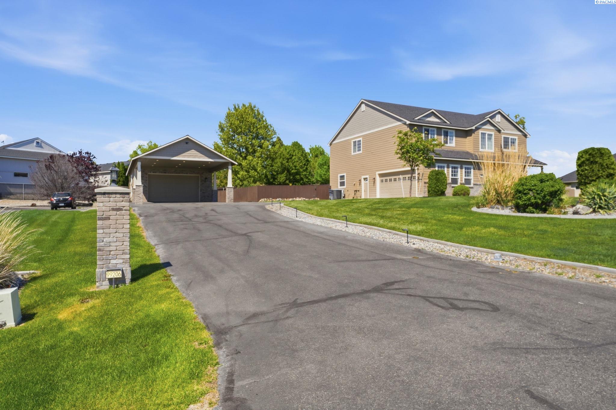 99206 E Ridgeview Dr, Kennewick, WA 99338