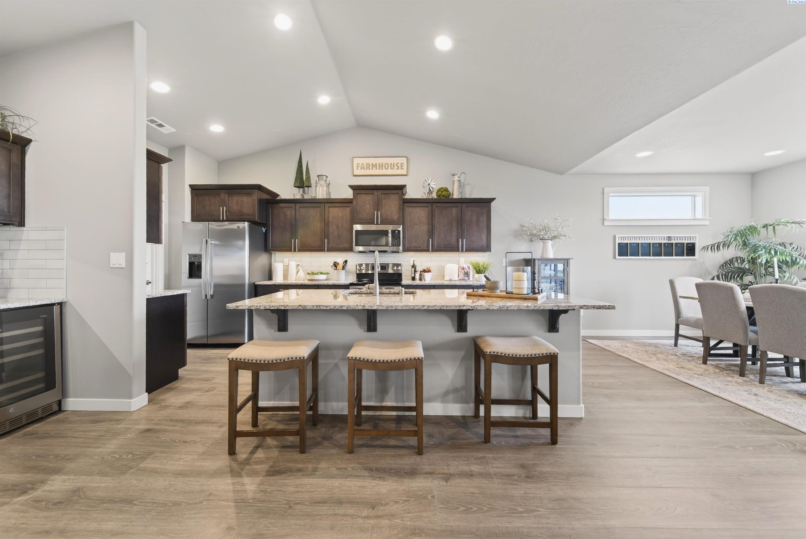 1409 SW Kelandren Dr, Prosser, WA 99350