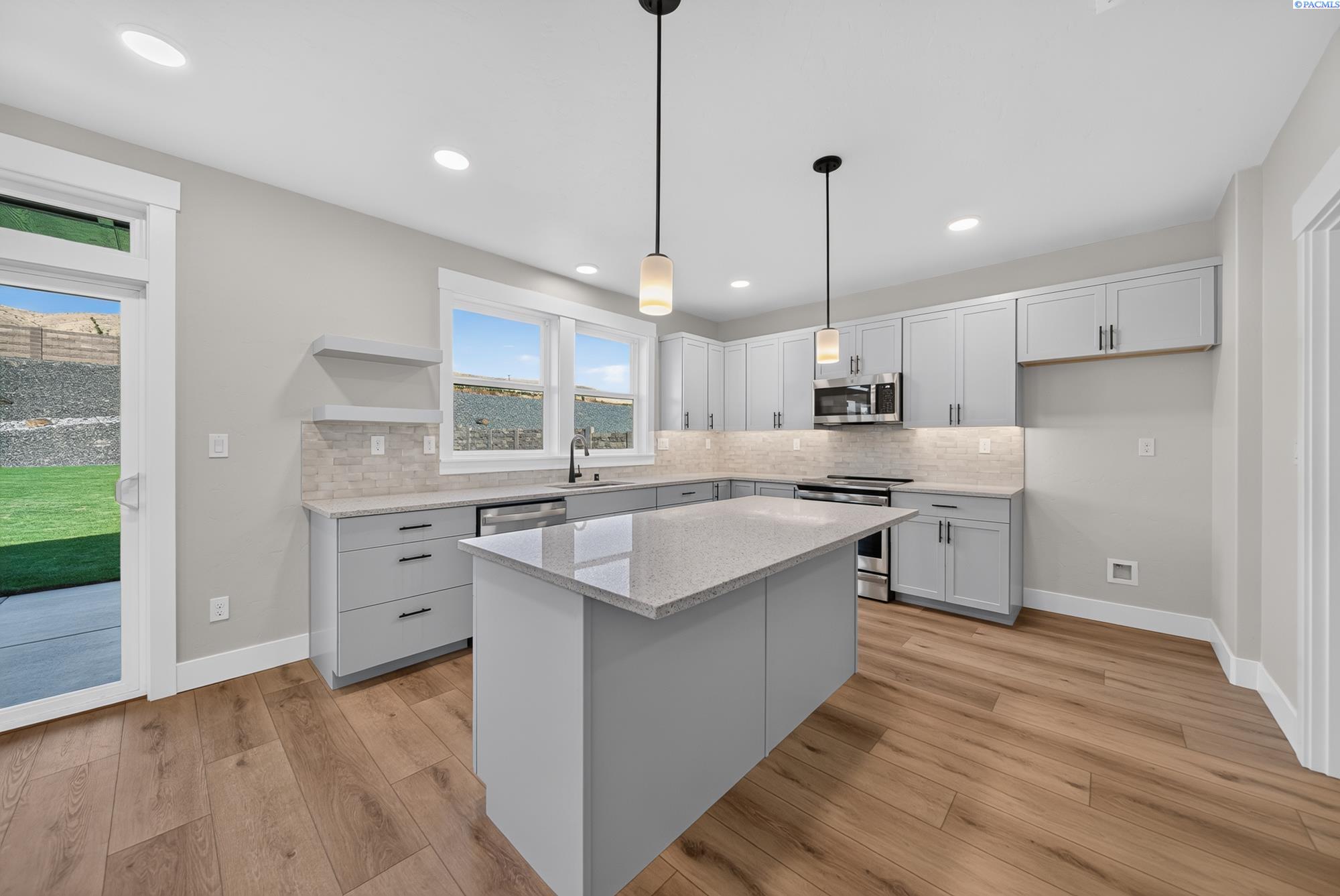 3522 Highview St, Richland, WA 99352