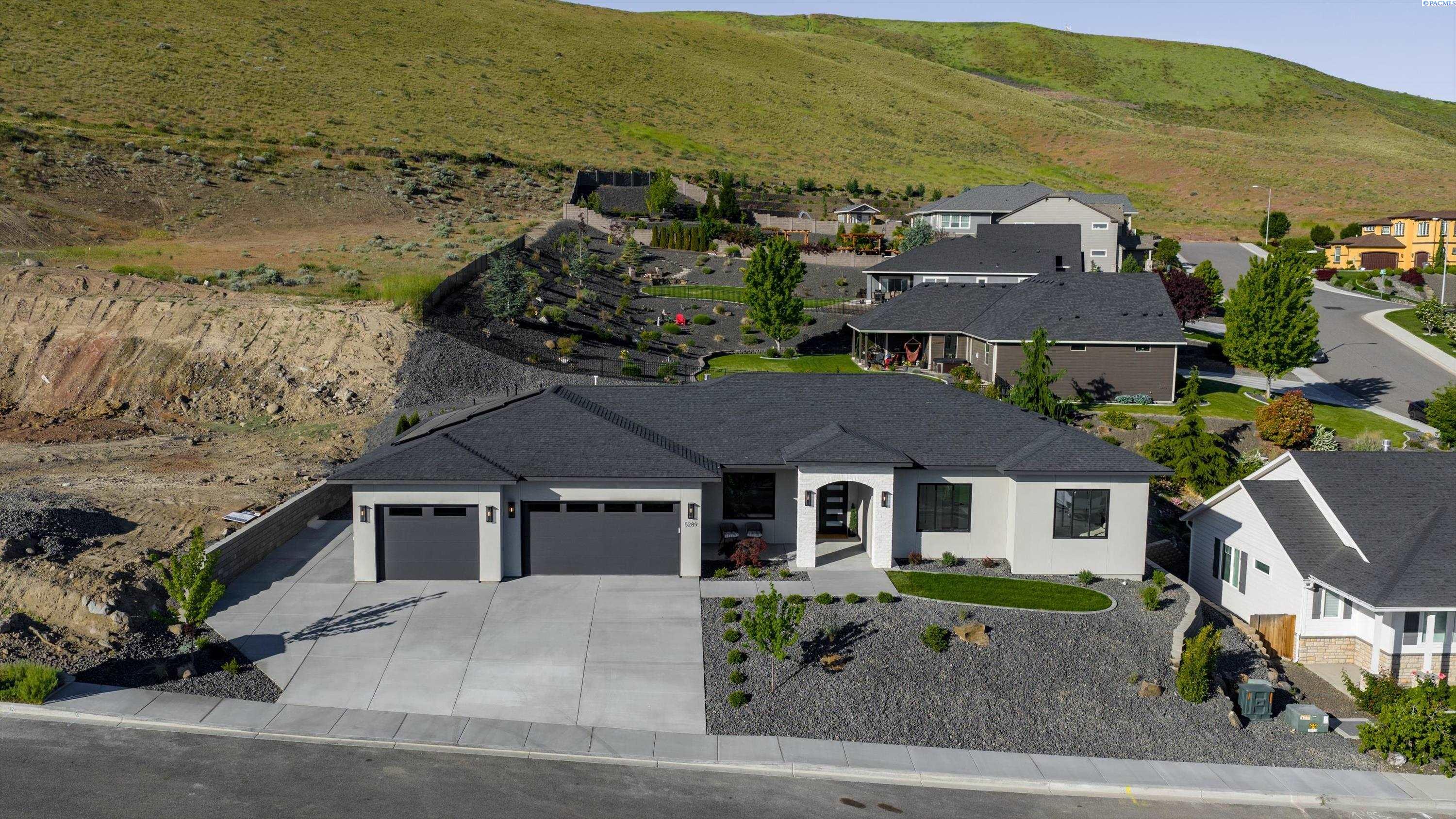 5289 S Quincy Pl, Kennewick, WA 99337