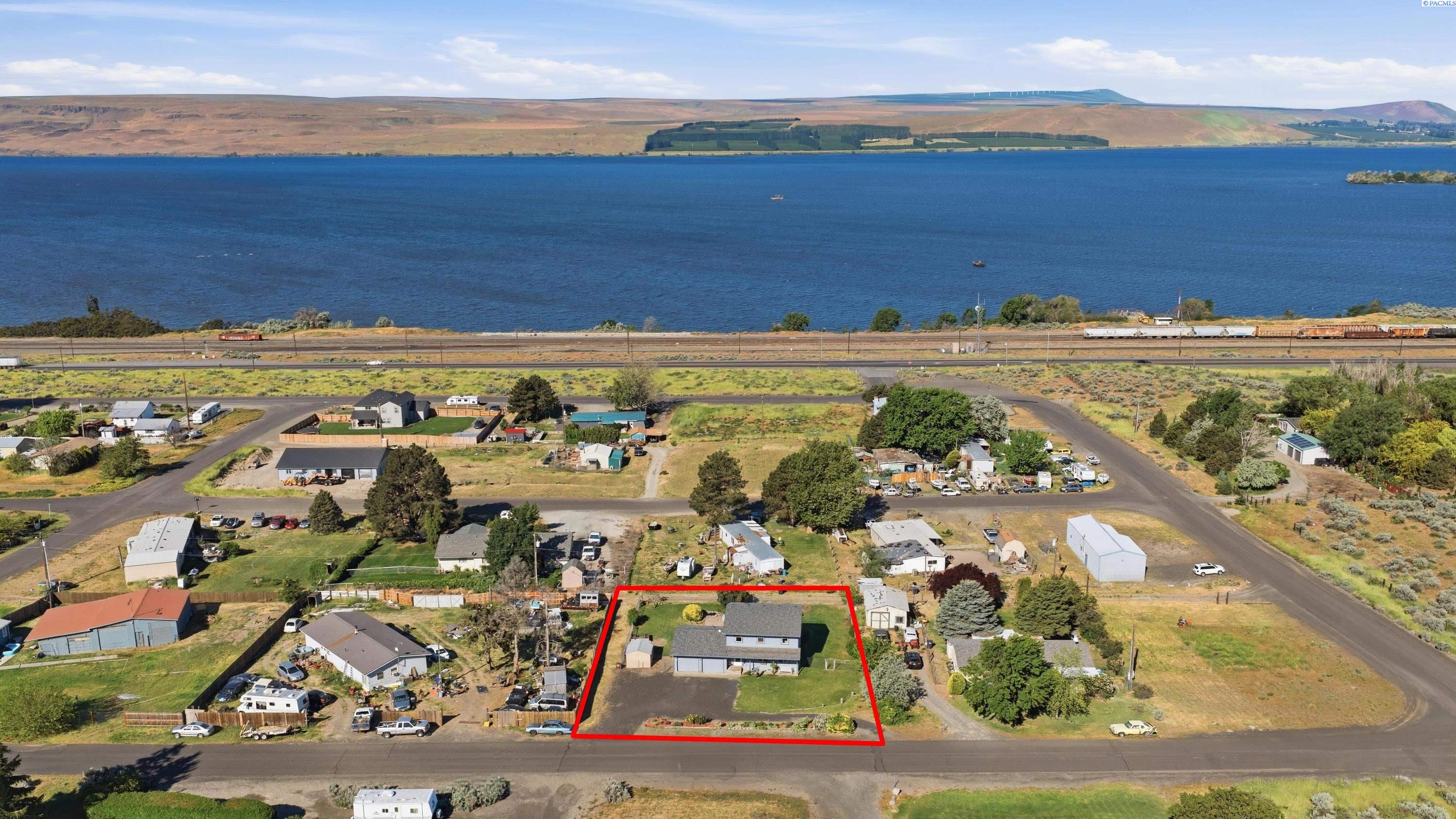 335 Ross Way, Wallula, WA 99363