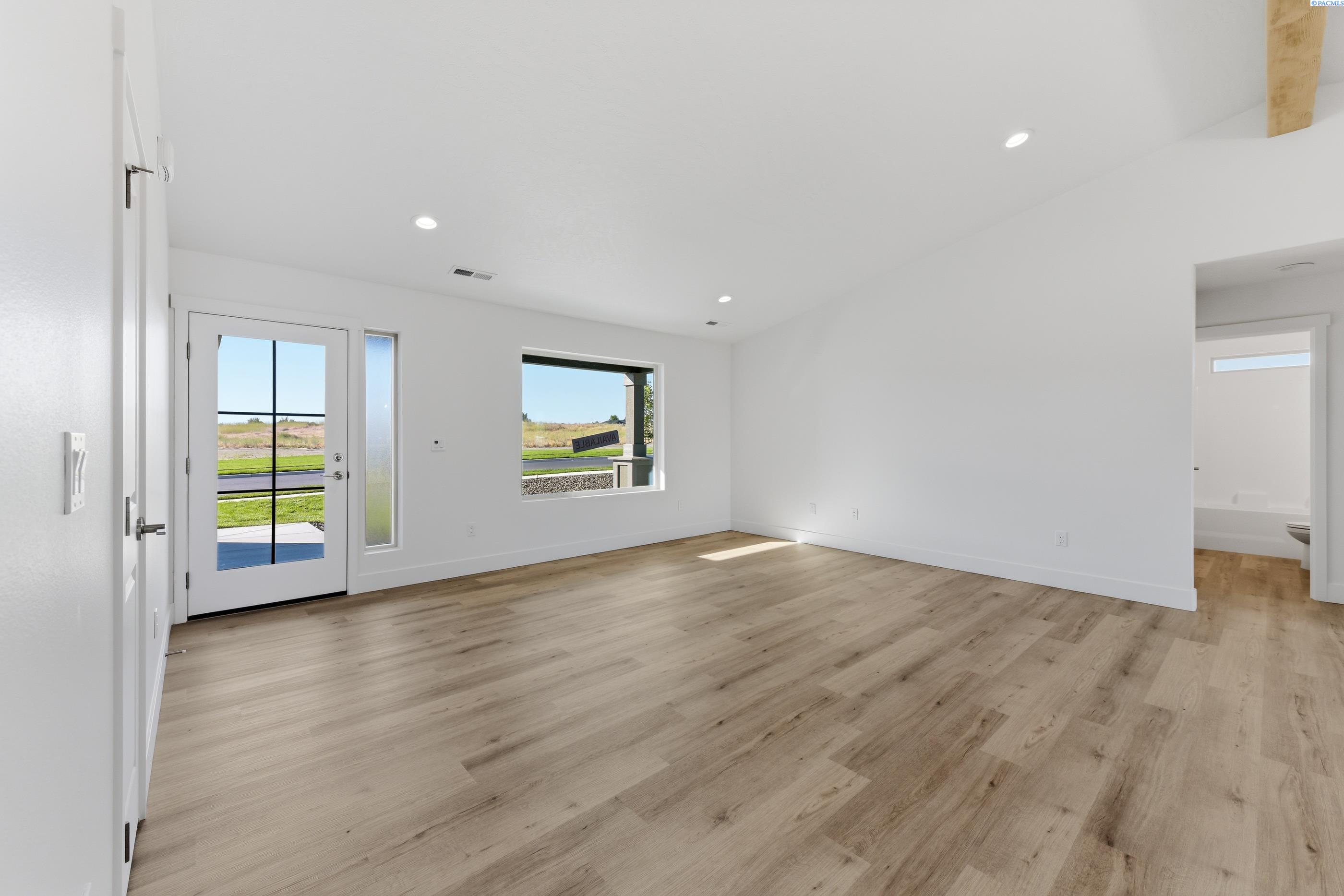 4219 Road 104, Pasco, WA 99301
