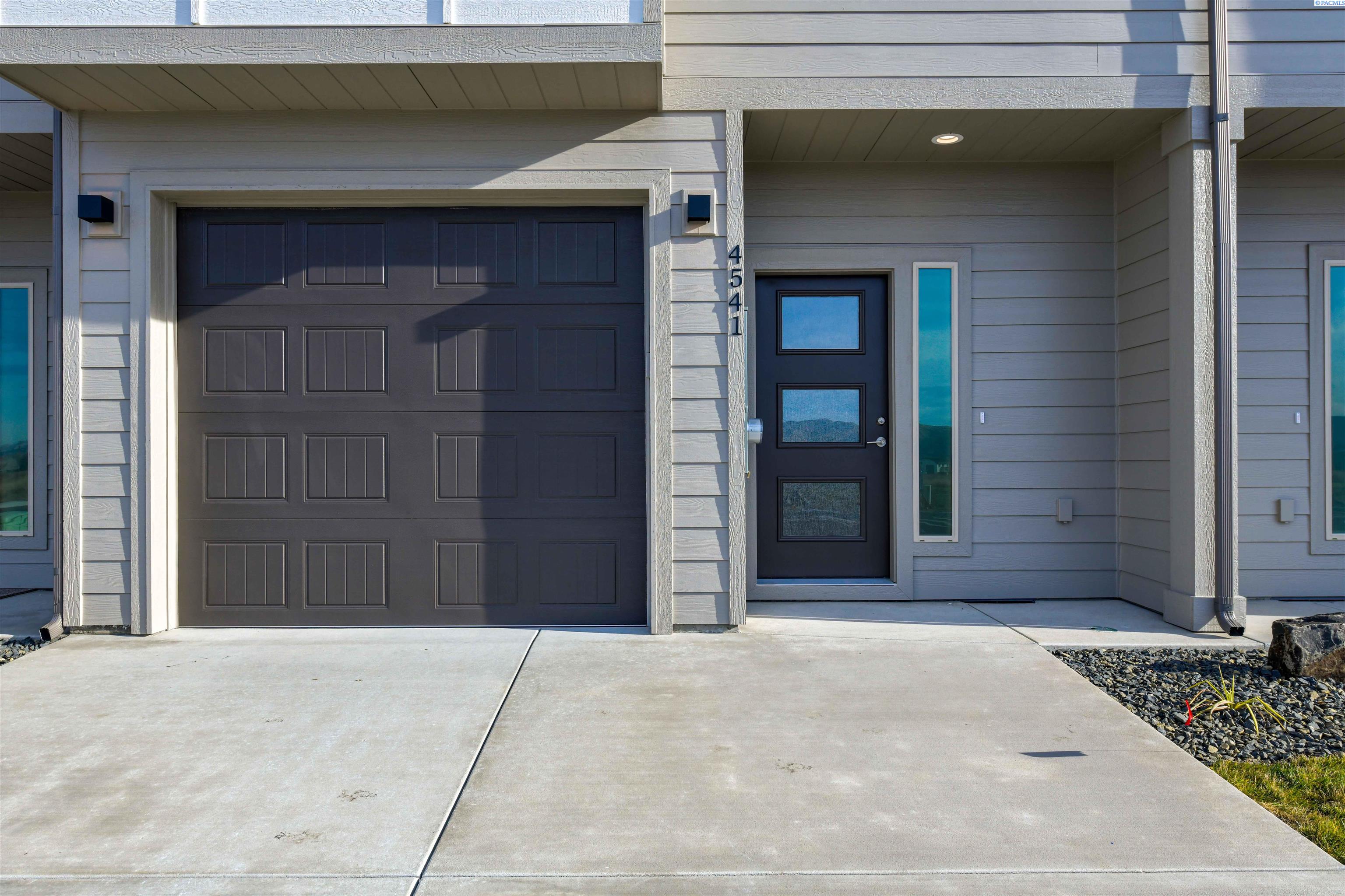 4541 Road 114, Pasco, WA 99301