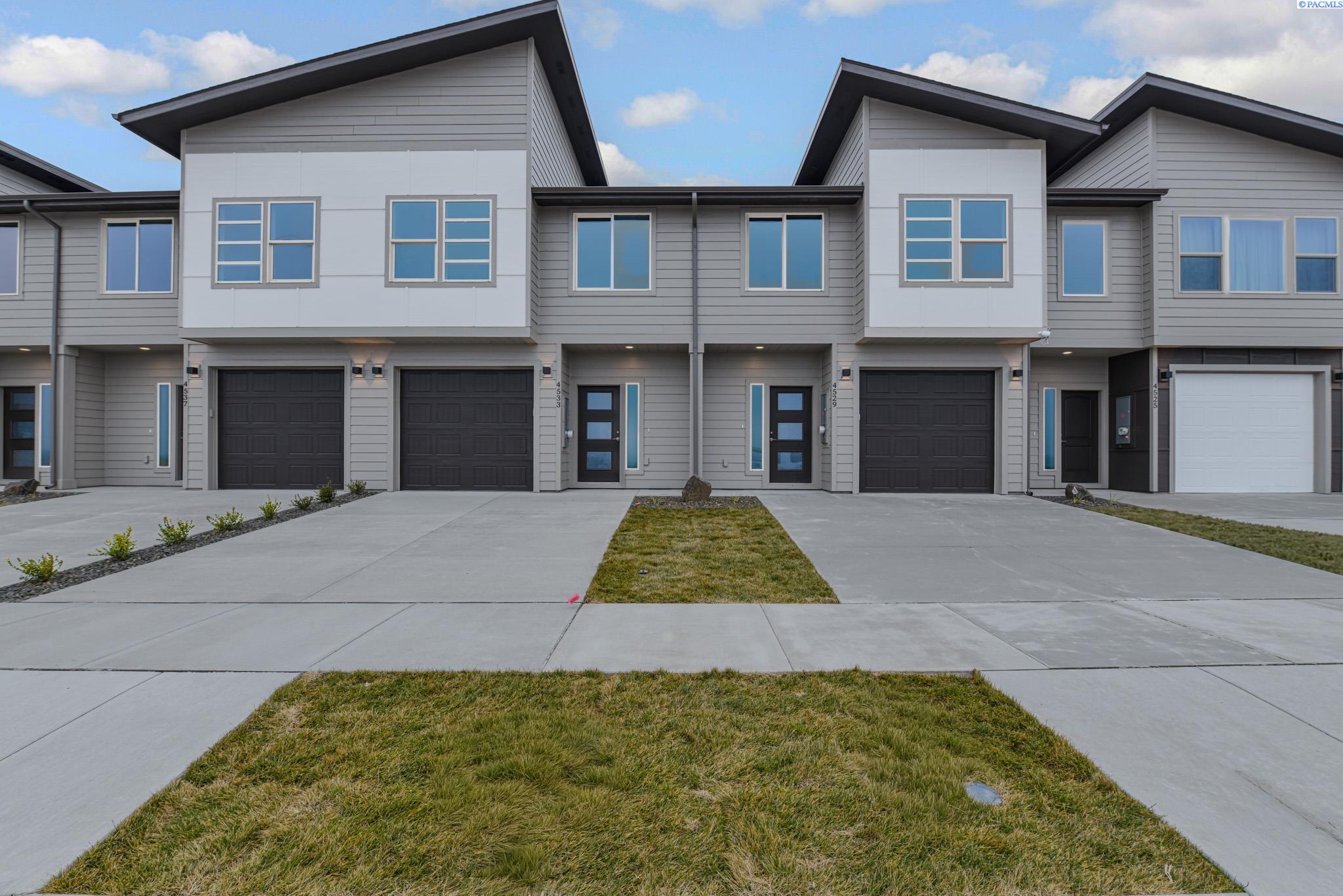 4529 Road 114, Pasco, WA 99301