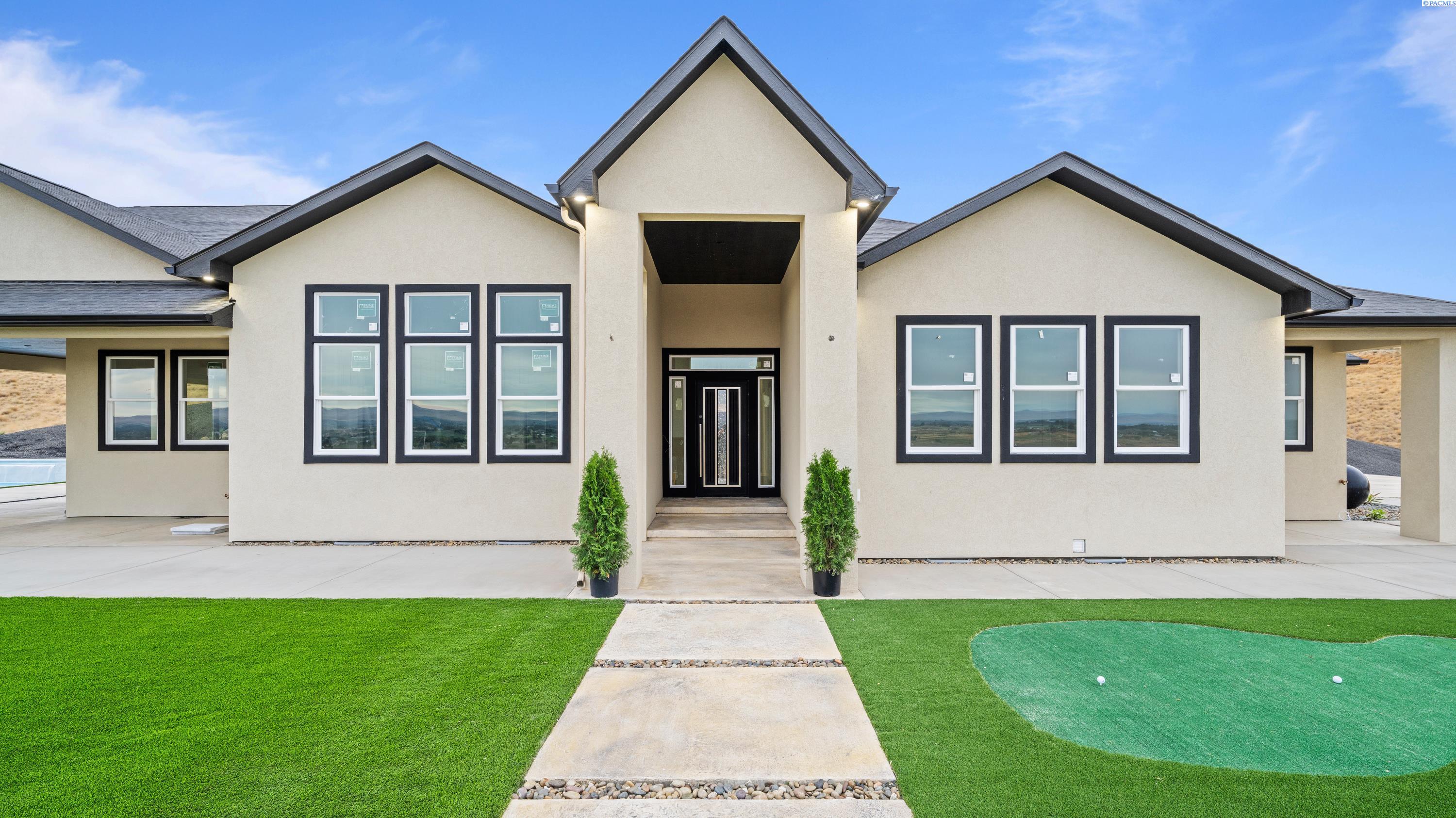 24168 S 242 Pr Sw, Prosser, WA 99350