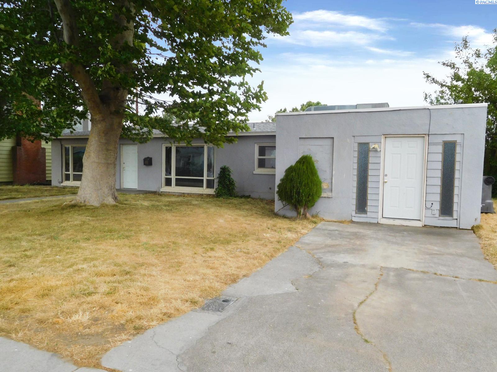 309 E 2nd Ave, Kennewick, WA 99336