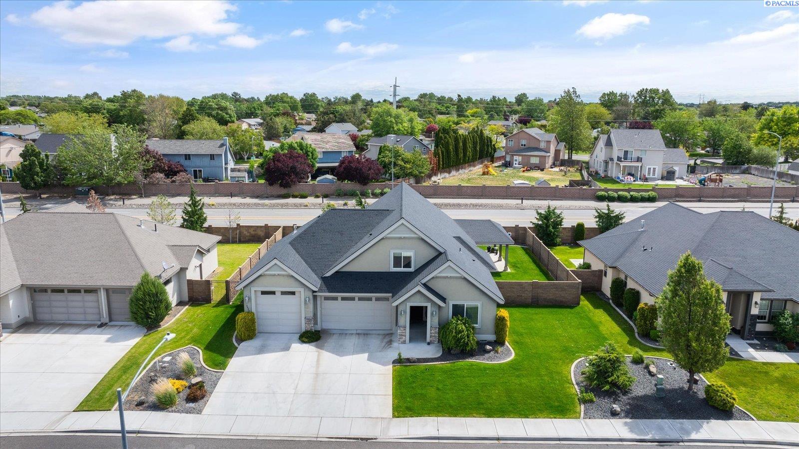 2536 Tiger Ln, Richland, WA 99352