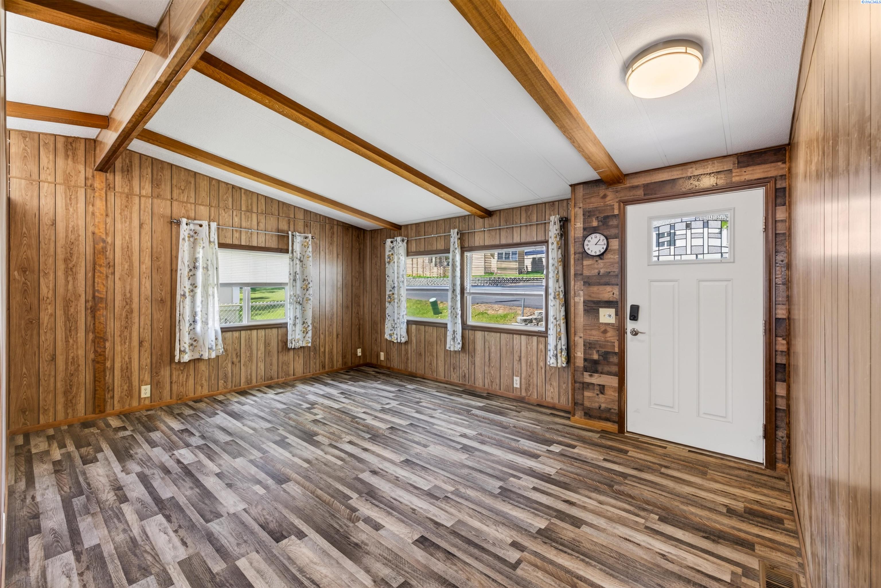 3517 Road 84 #128E, Pasco, WA 99301