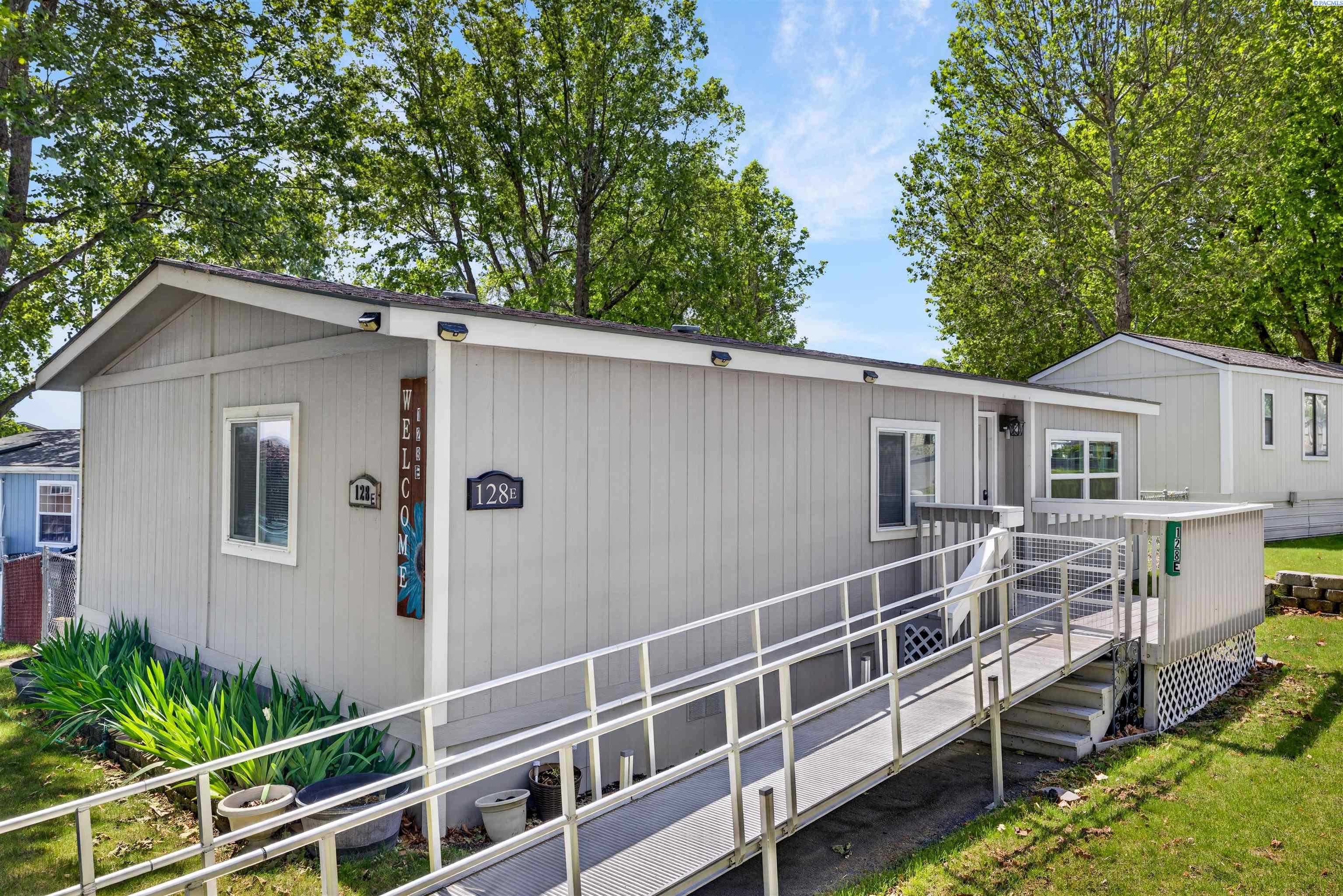 3517 Road 84 #128E, Pasco, WA 99301