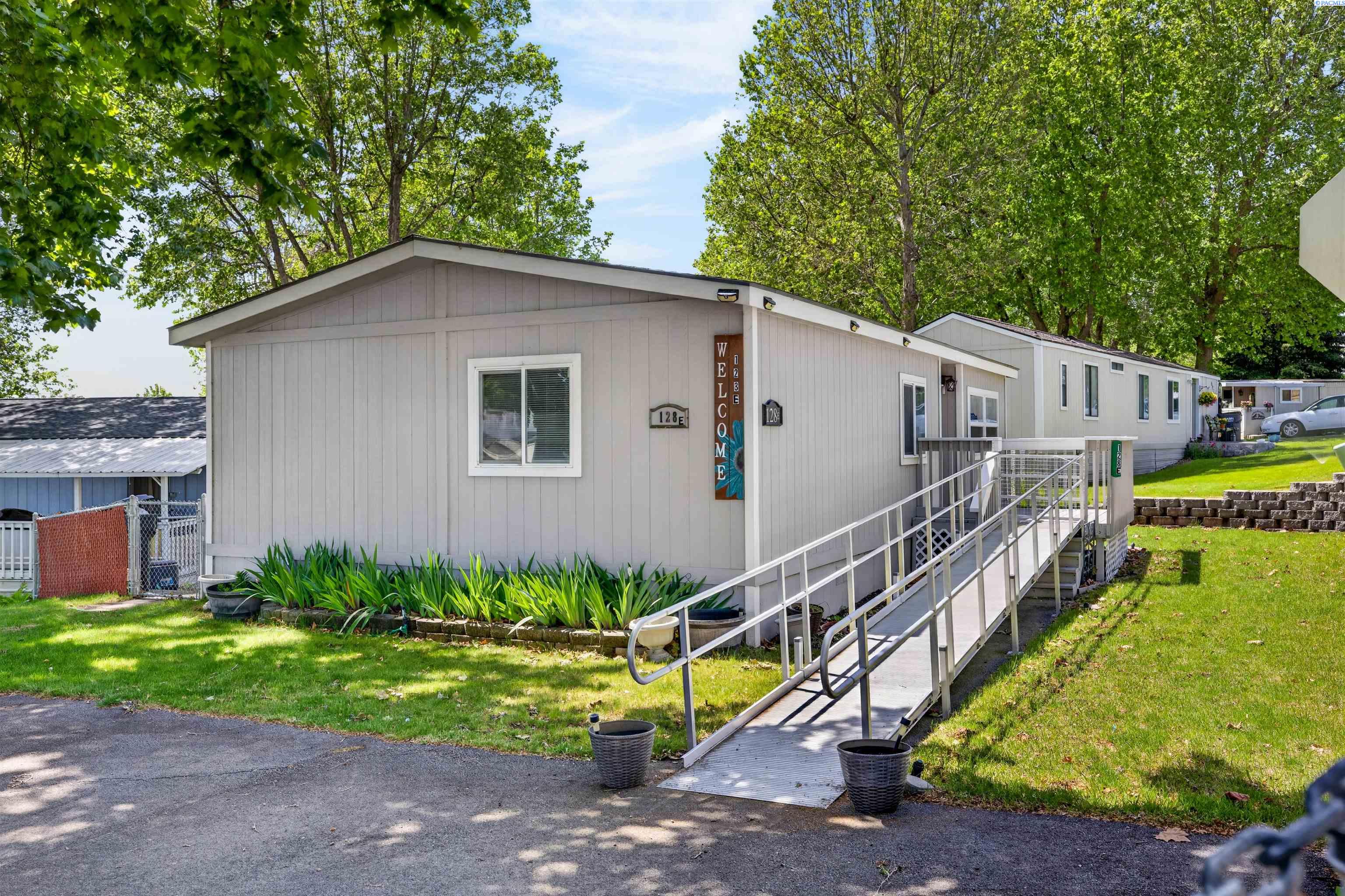 3517 Road 84 #128E, Pasco, WA 99301