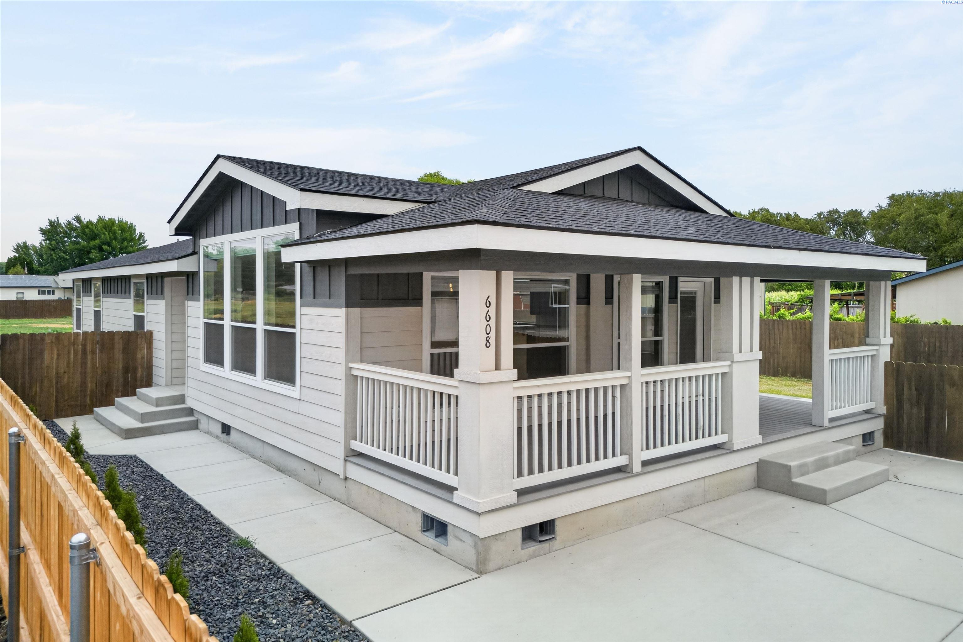6608 E Pendleton, Benton City, WA 99320