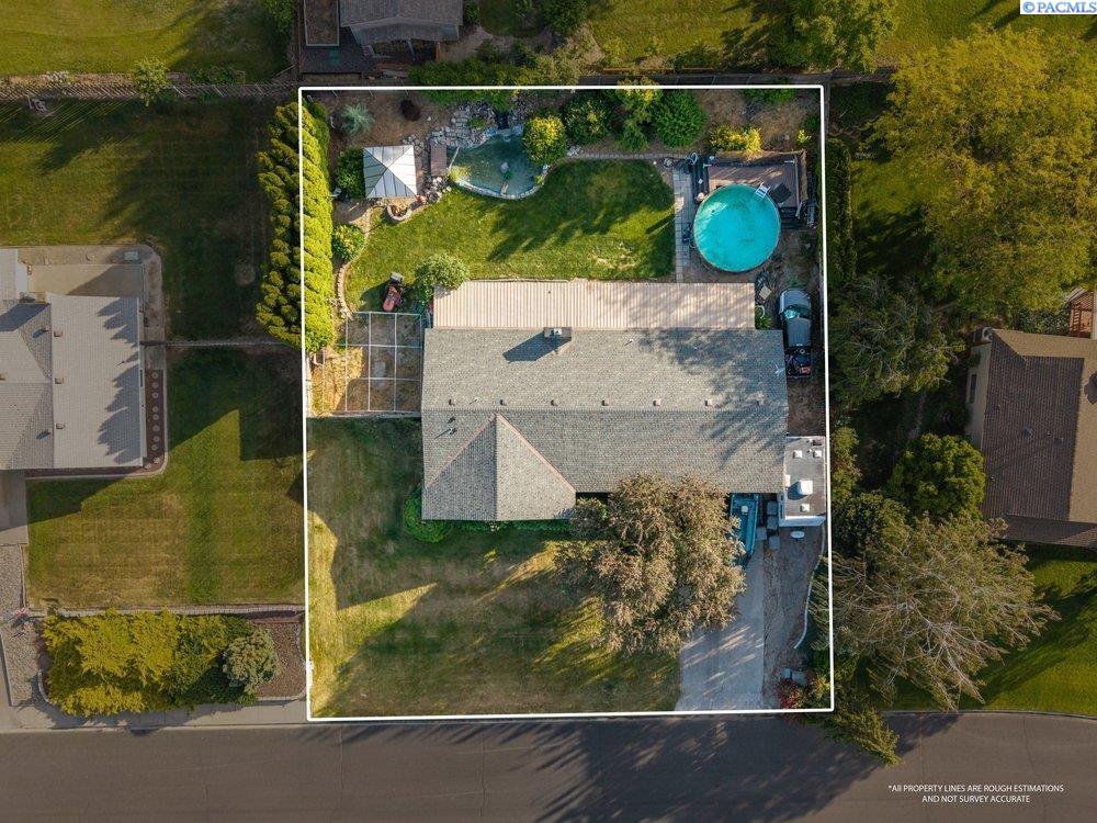 1607 W 46th Ave, Kennewick, WA 99337