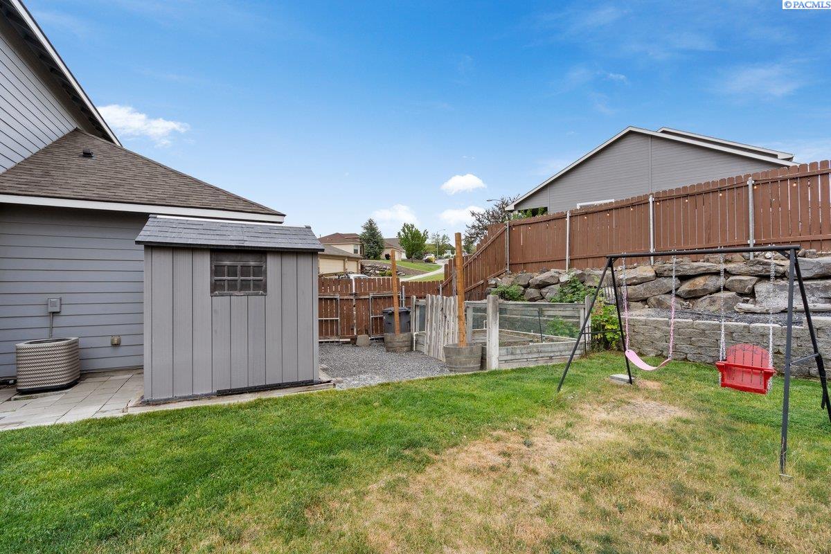 3728 S Lincoln St, Kennewick, WA 99338