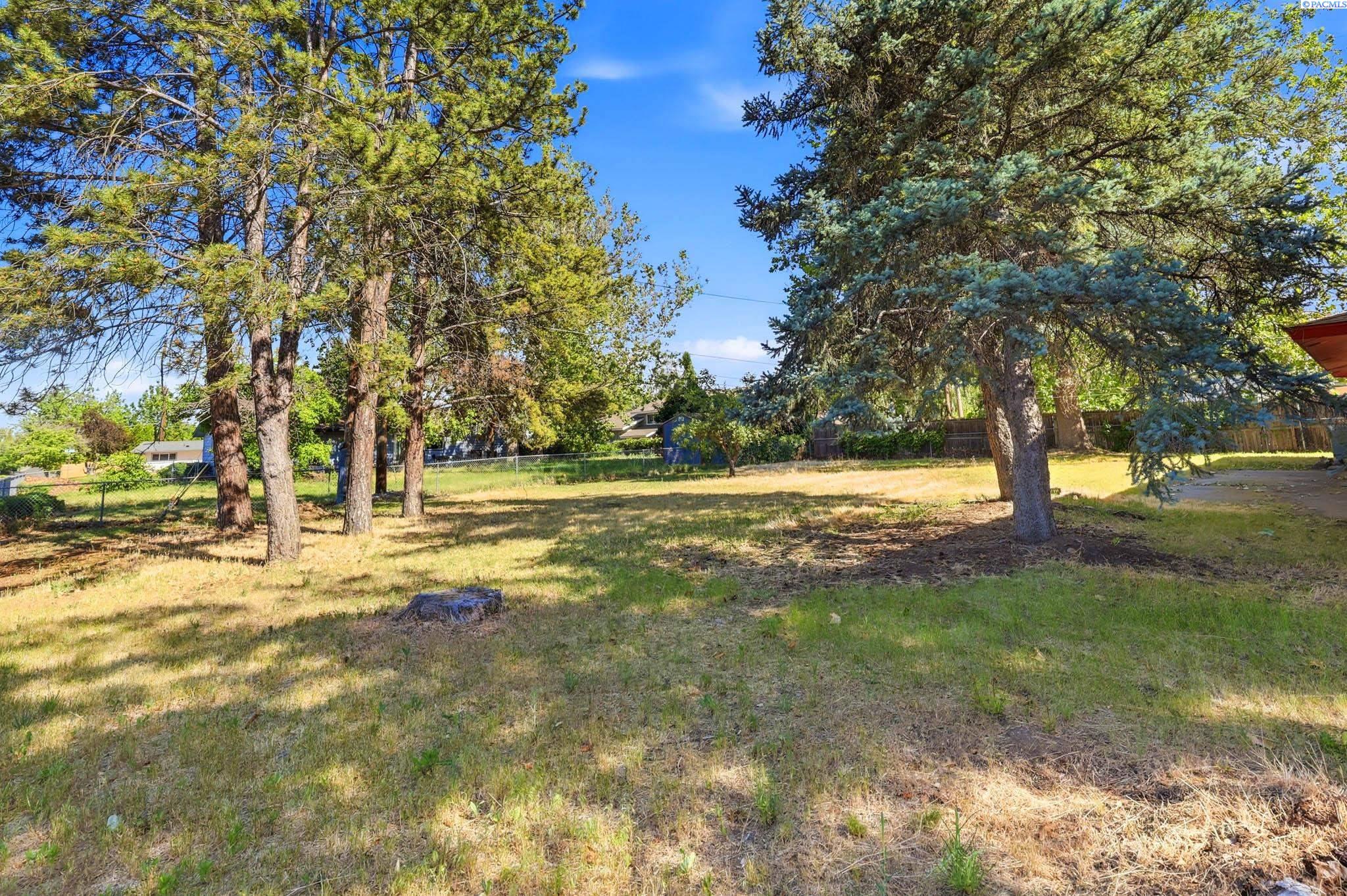 2144 Hamilton Ave, Richland, WA 99354