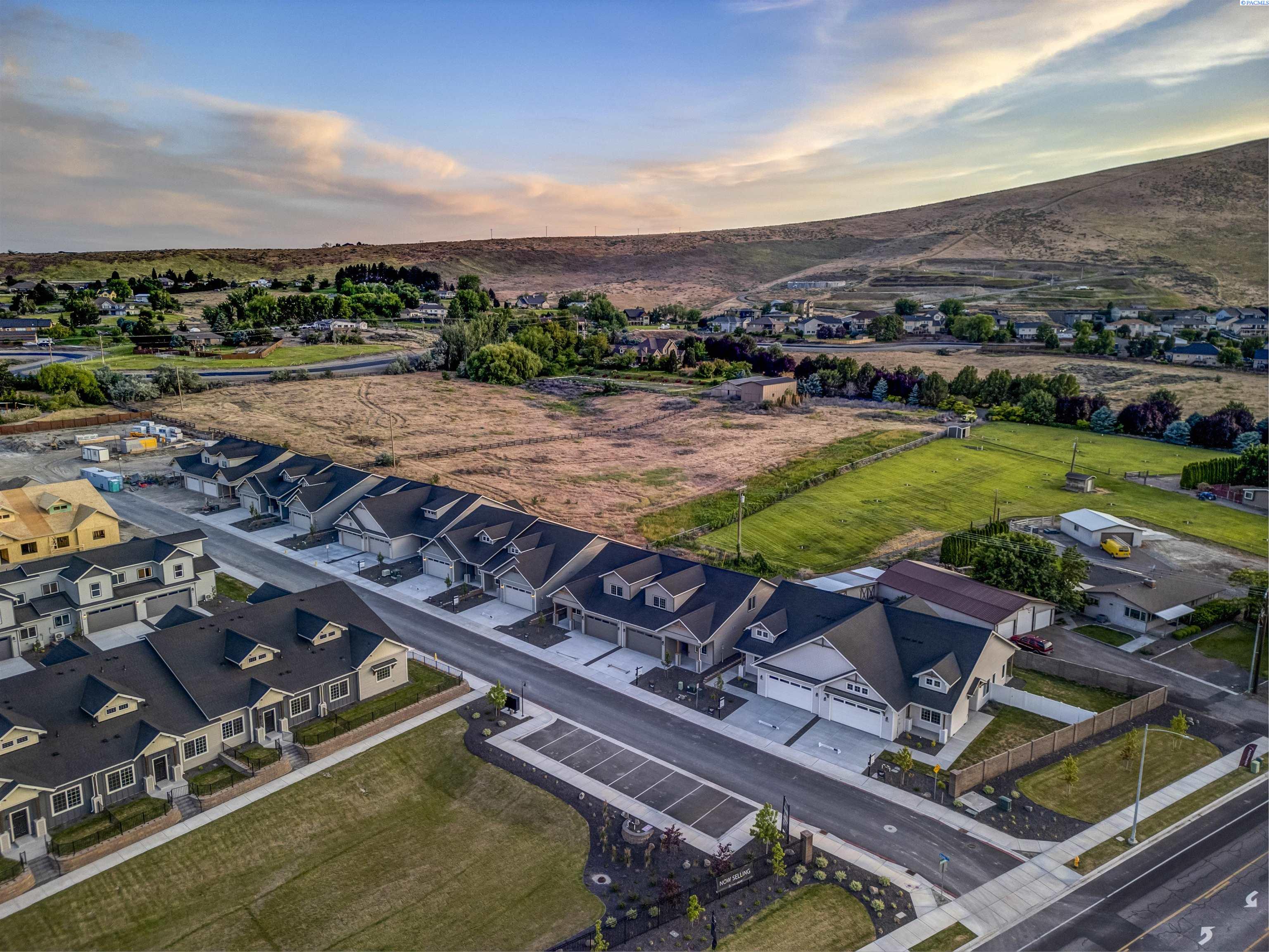 4537 Grove Ct, West Richland, WA 99353