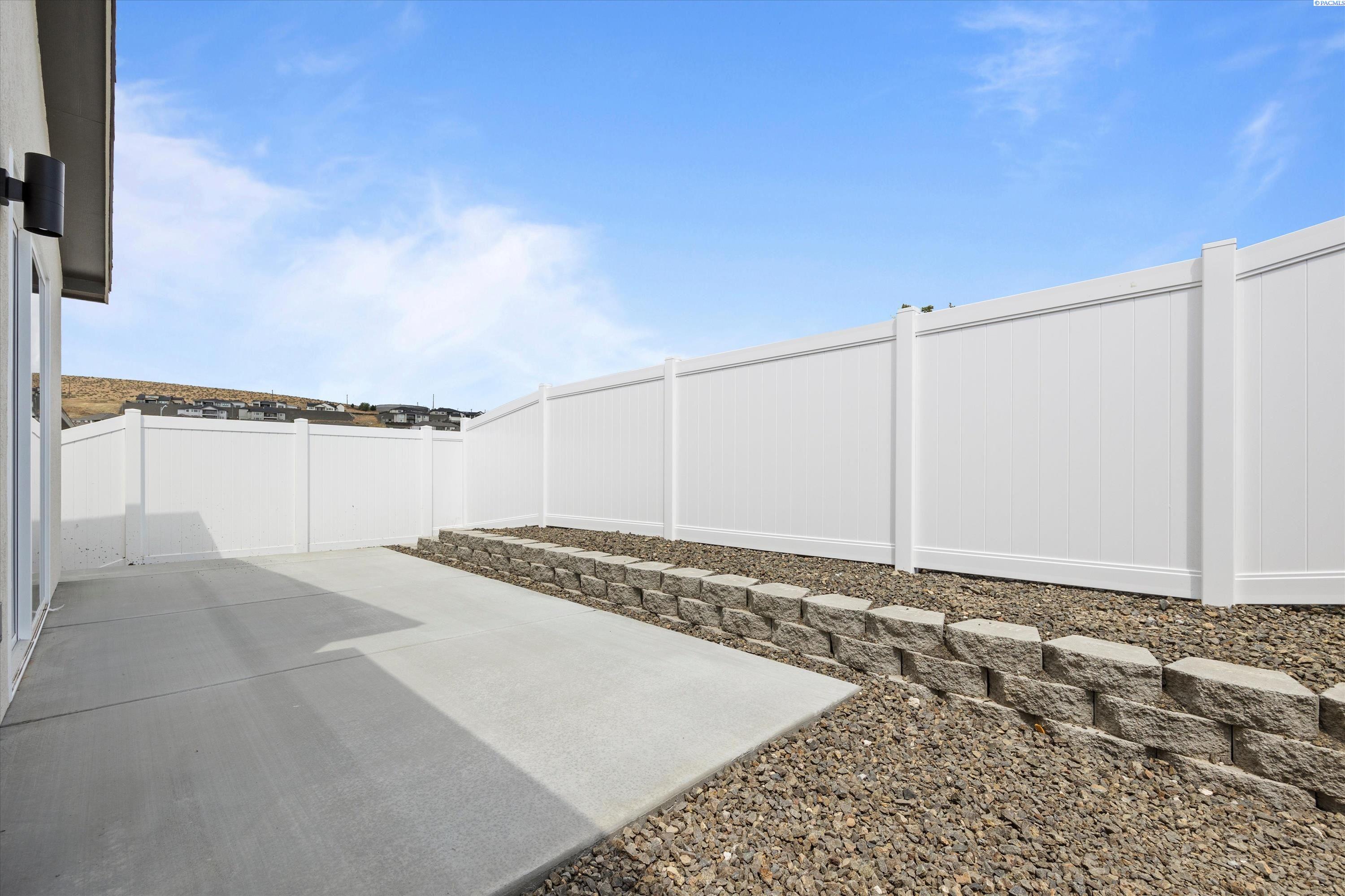 3339 S Nelson St, Kennewick, WA 99338