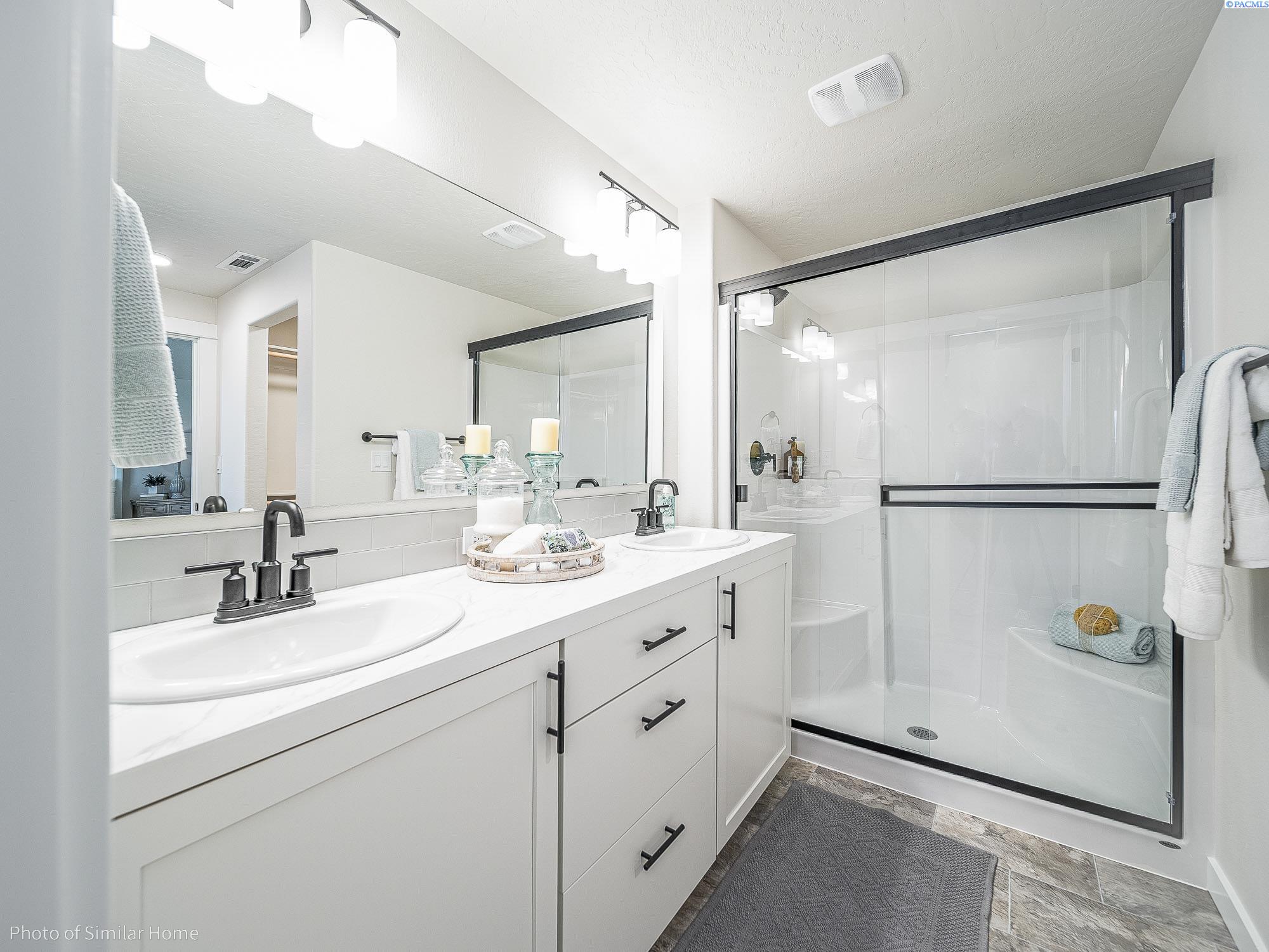 7376 W 24th Ave, Kennewick, WA 99338