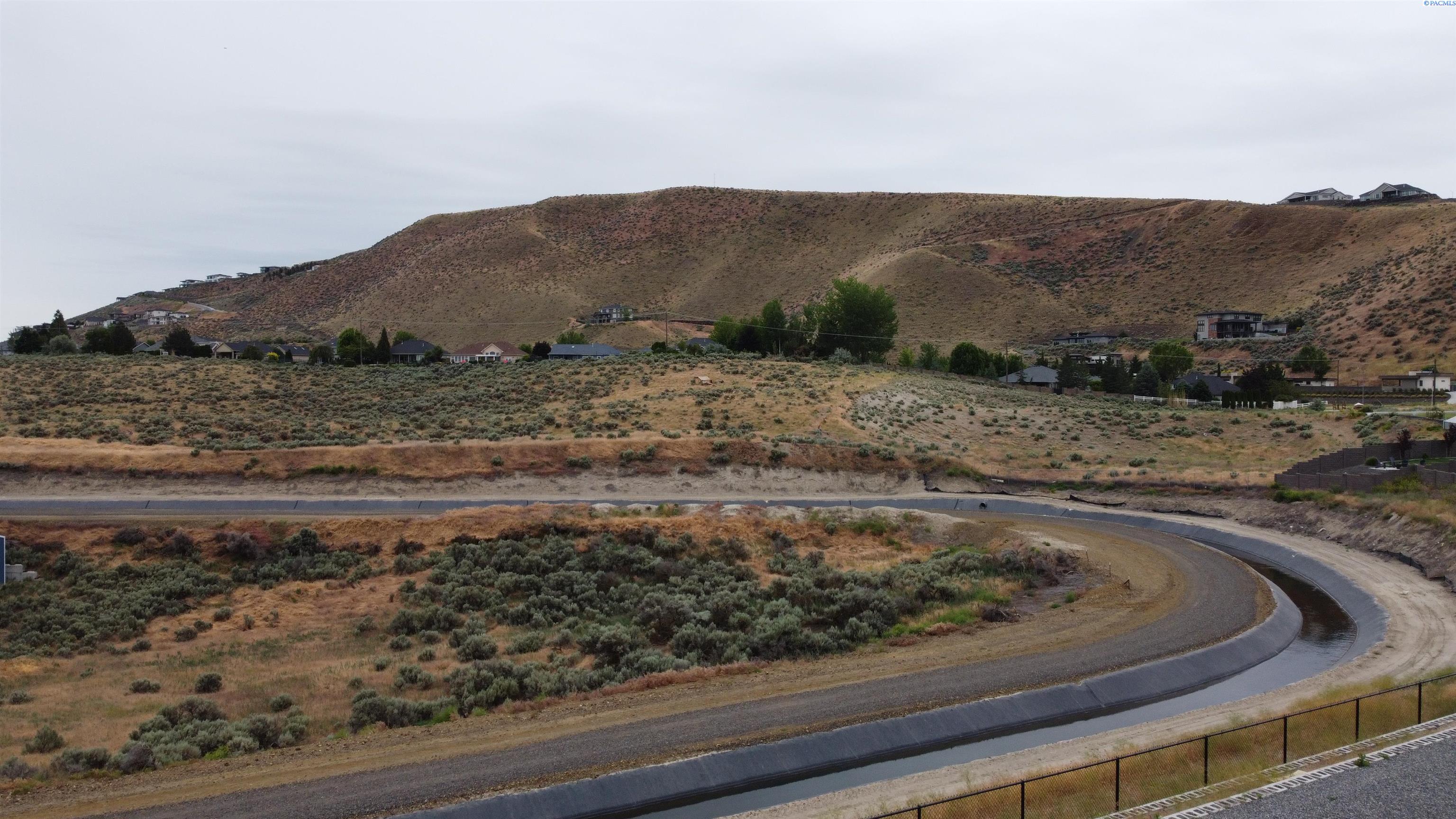 479 Summerview Ln, Richland, WA 99352