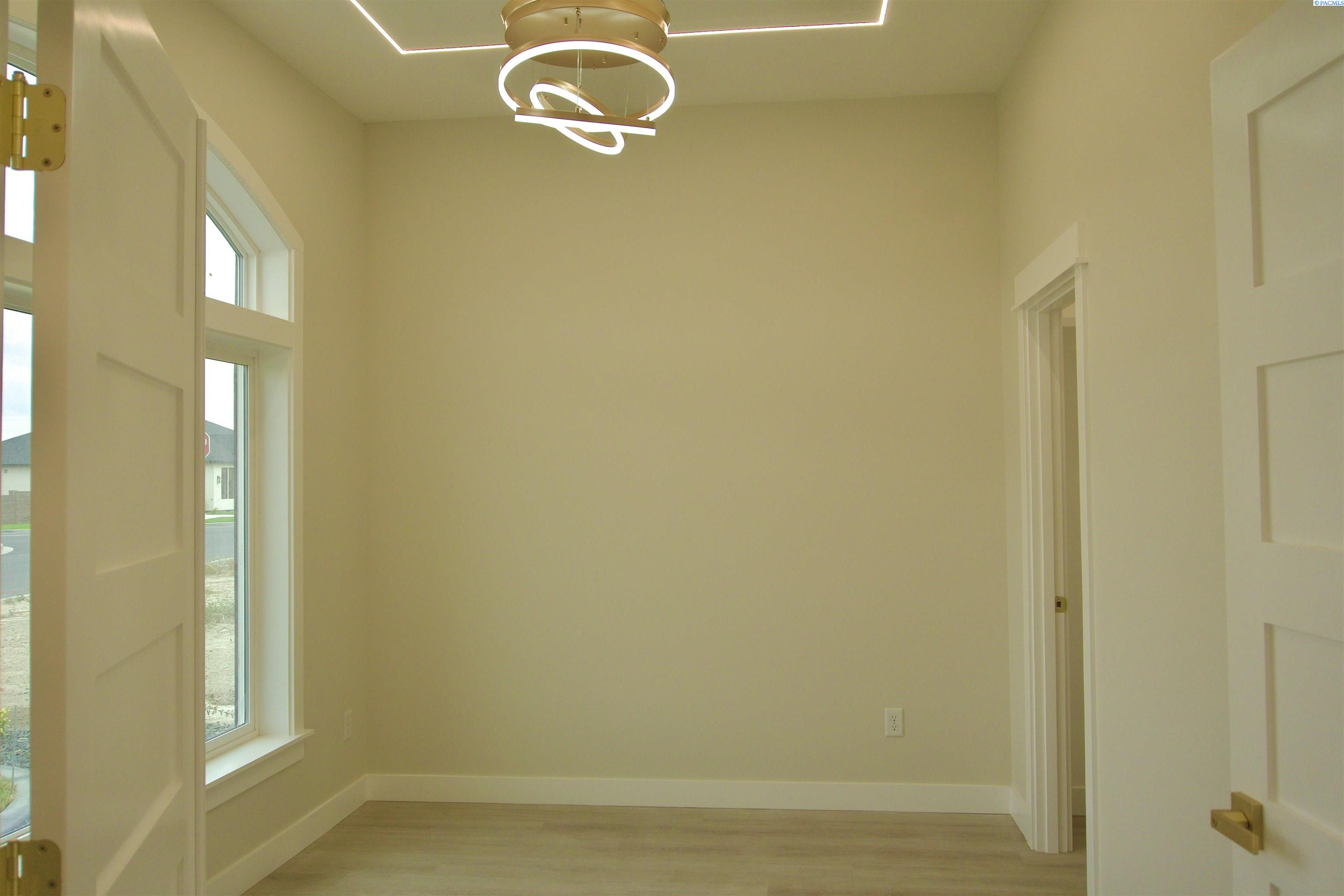 3467 Allison Way, Richland, WA 99338
