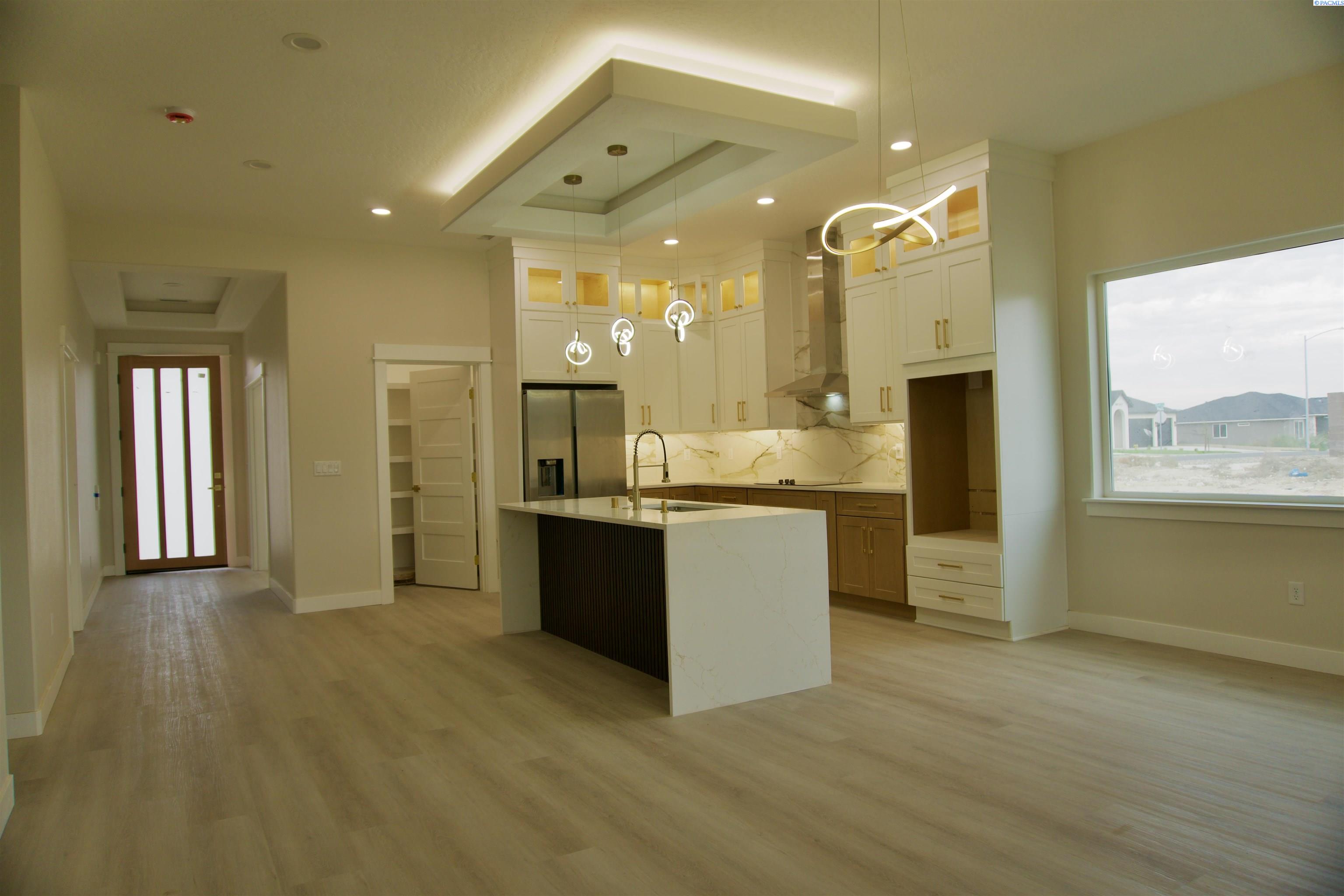 3467 Allison Way, Richland, WA 99338
