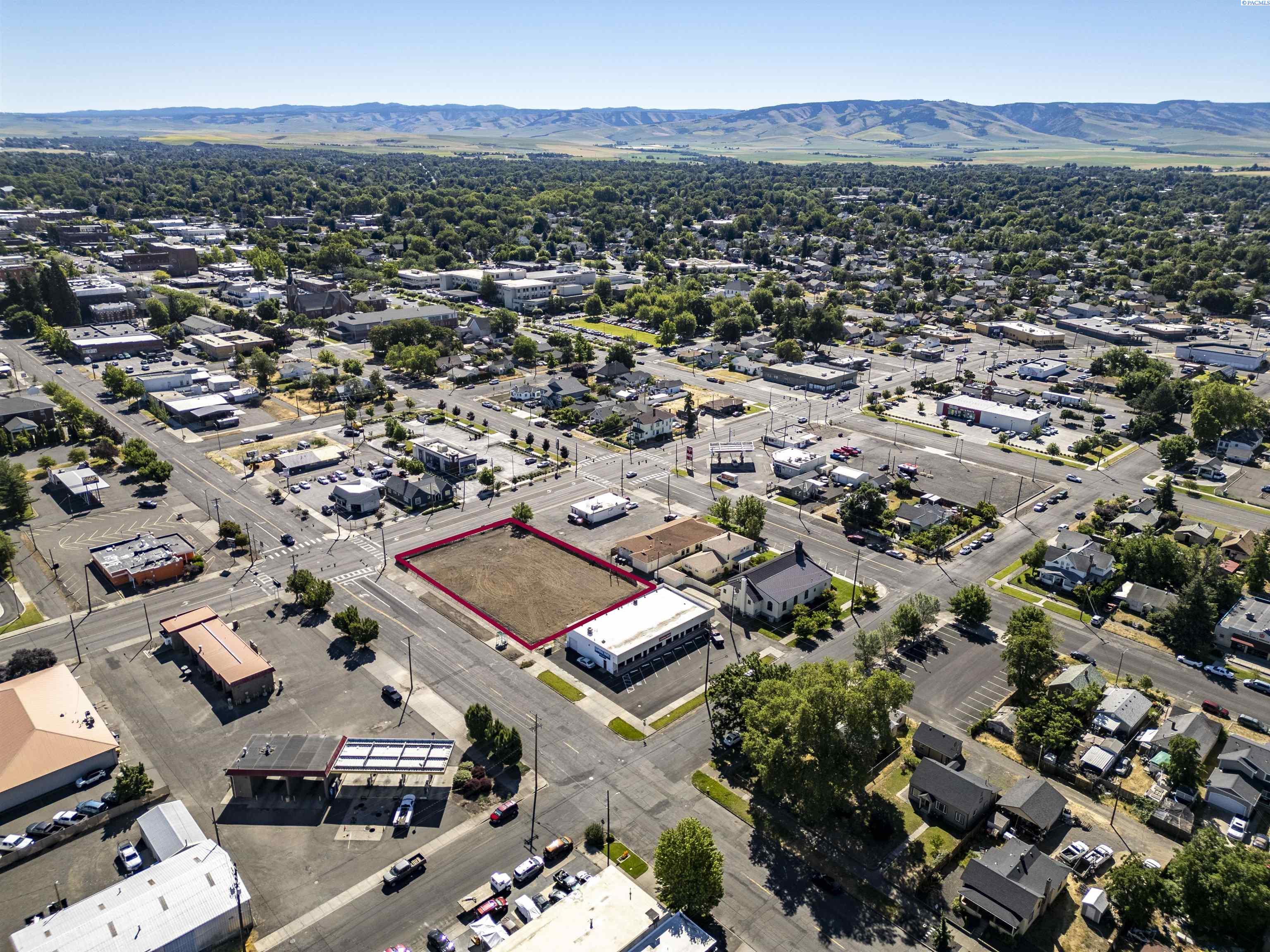 703-713 W Main, Walla Walla, WA 99632-3004