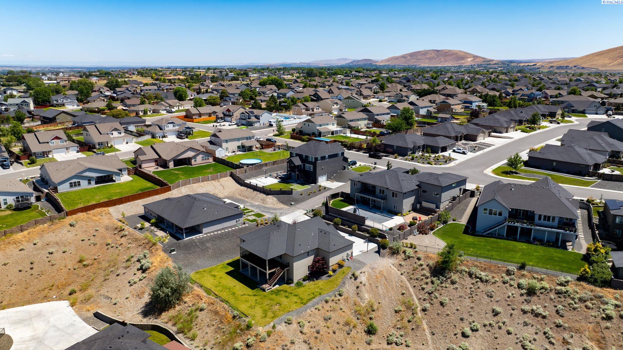 6440 Collins Rd, West Richland, WA 99353