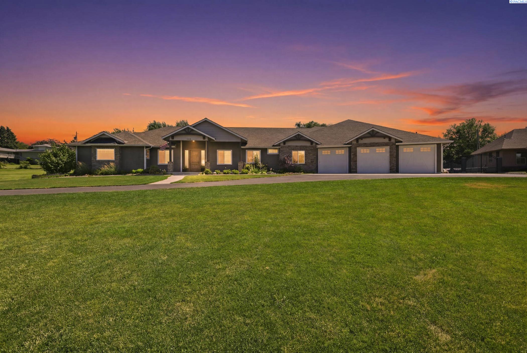 903 W 22nd Pl, Kennewick, WA 99337