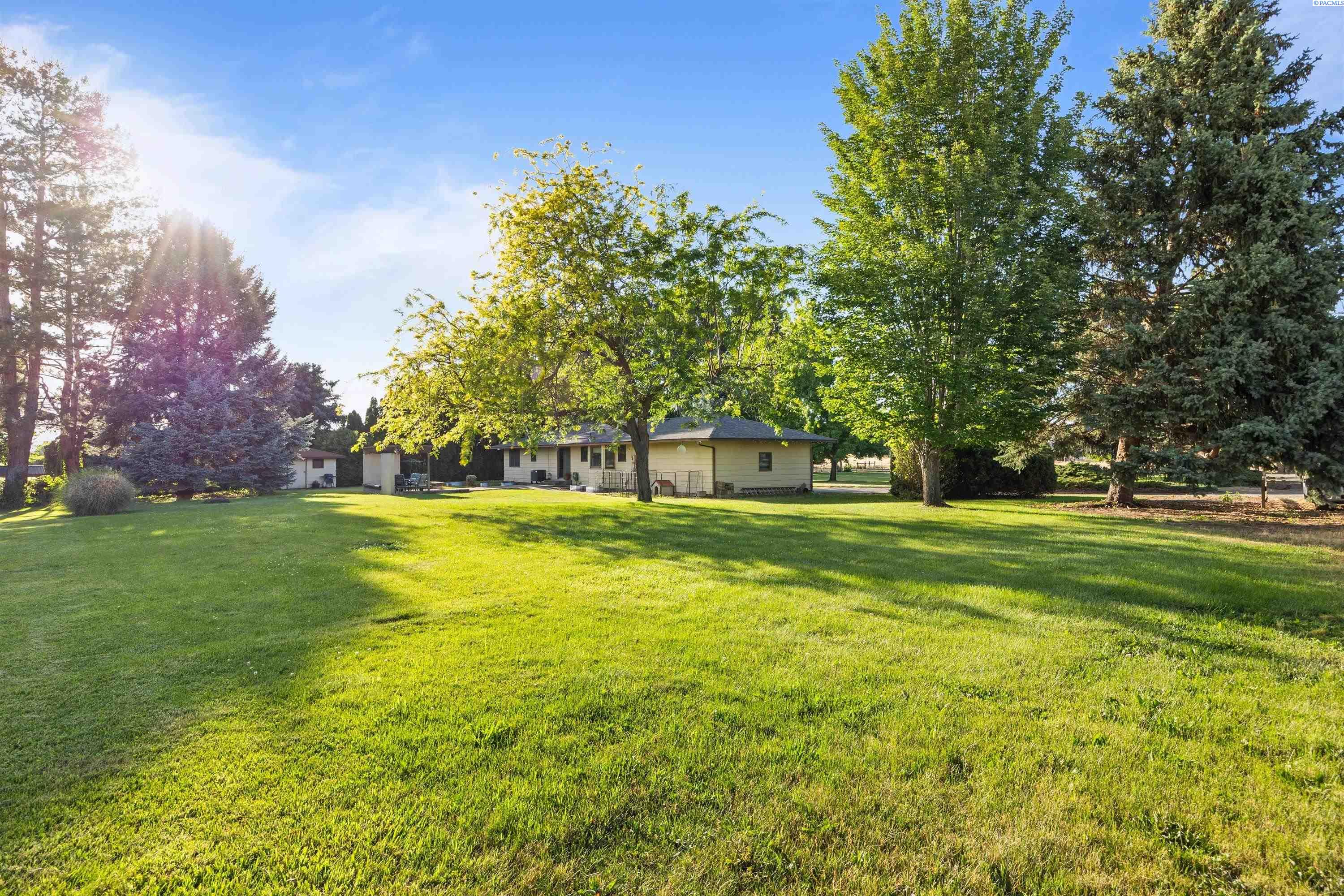11002 S 1518 Pr Sw, Prosser, WA 99350