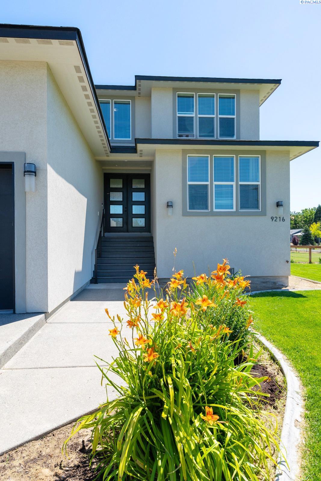 9216 E Pendleton Rd, Benton City, WA 99320