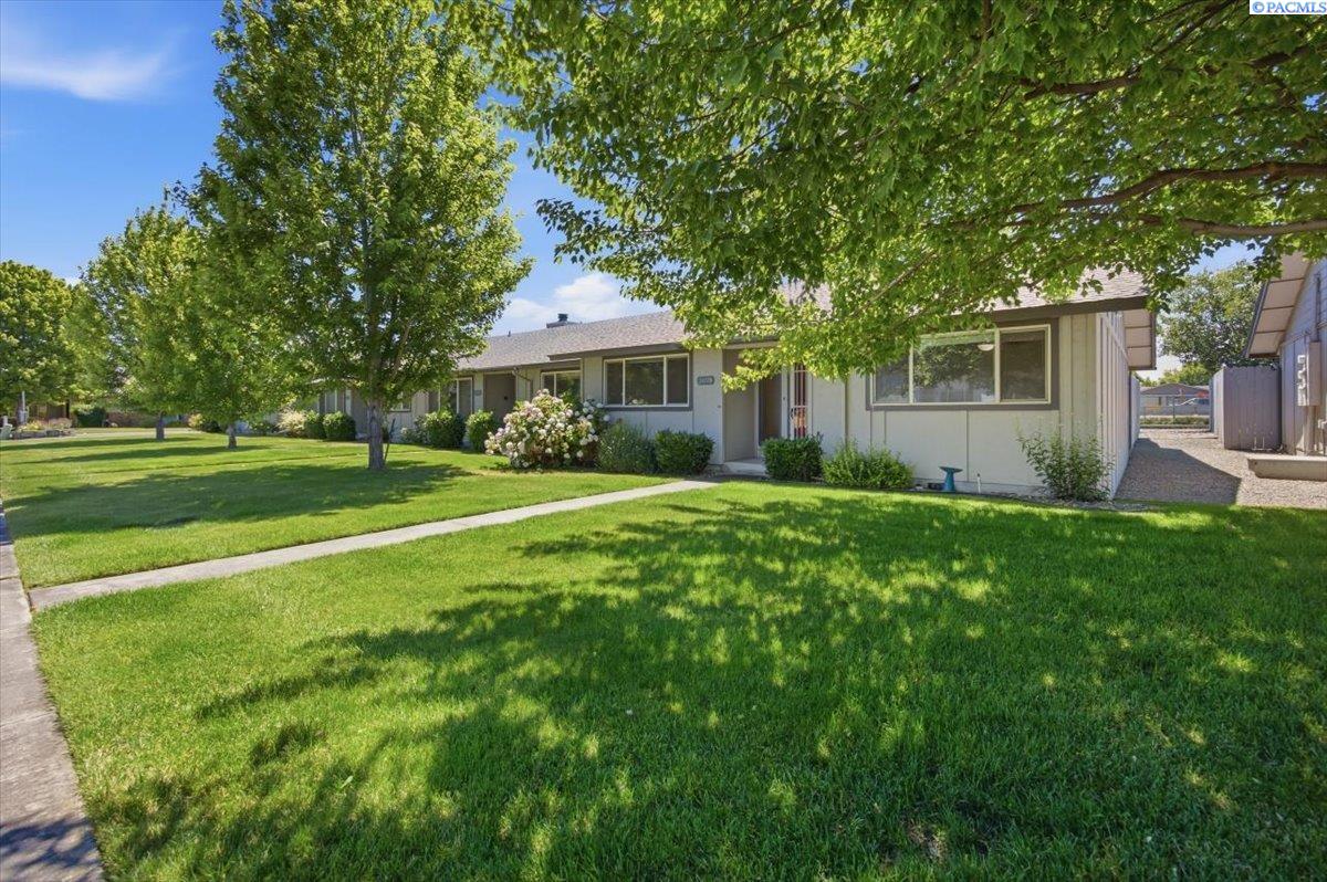 2419 D W Grand Ronde Ave #D, Kennewick, WA 99336
